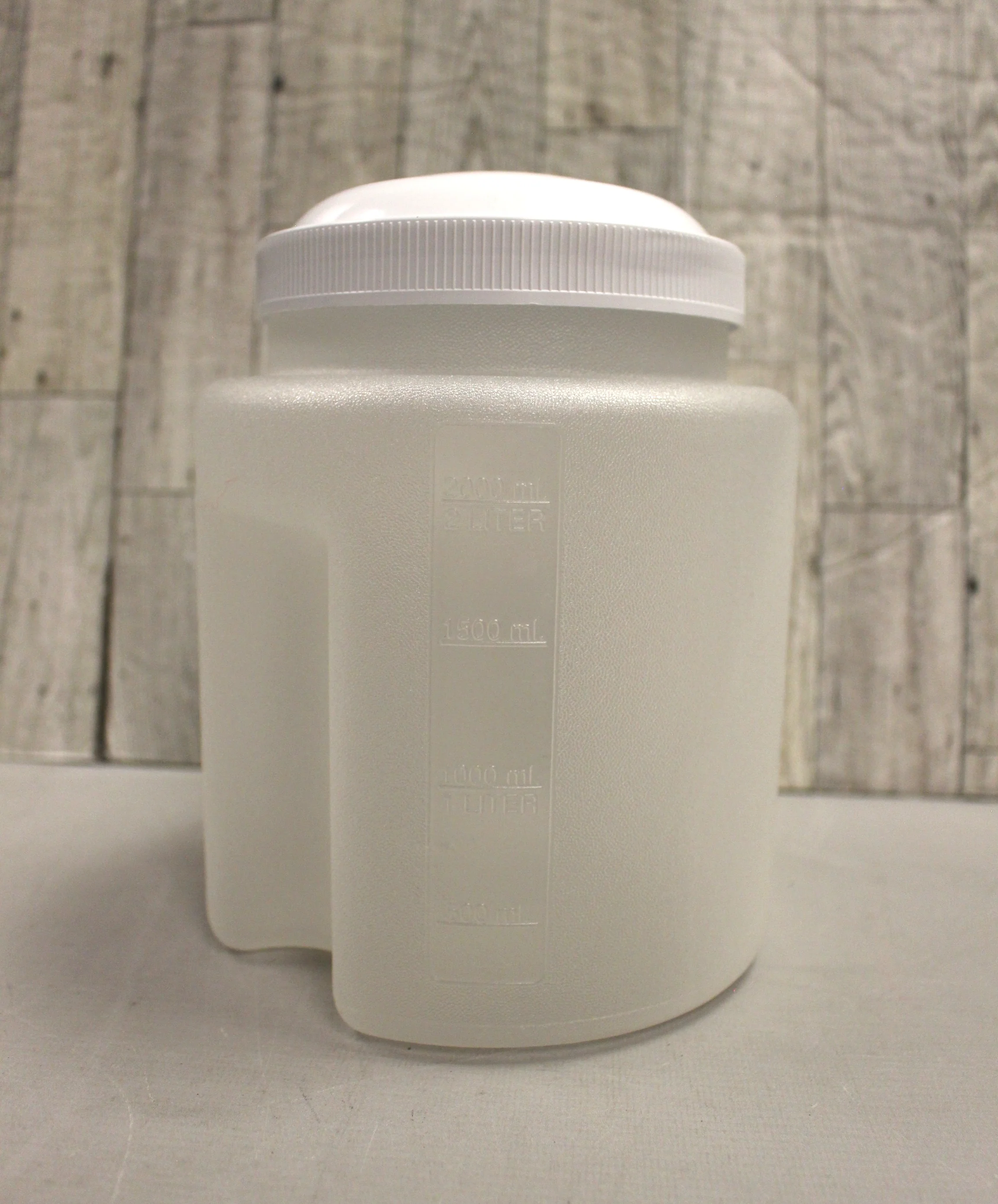 2 Quart Twist Top Food Storage - 8 cups - Used