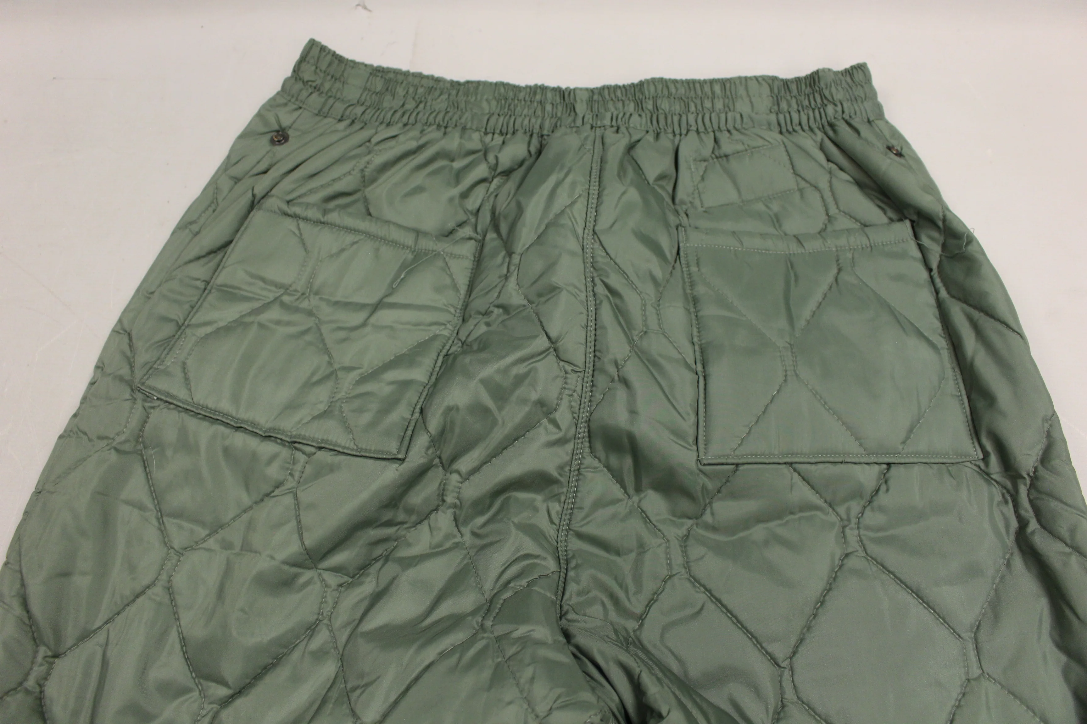 Air Force CWU-9/P Quilted Flyer's Trouser Liners - Large - 8415-00-844-9817 -New - Image 3