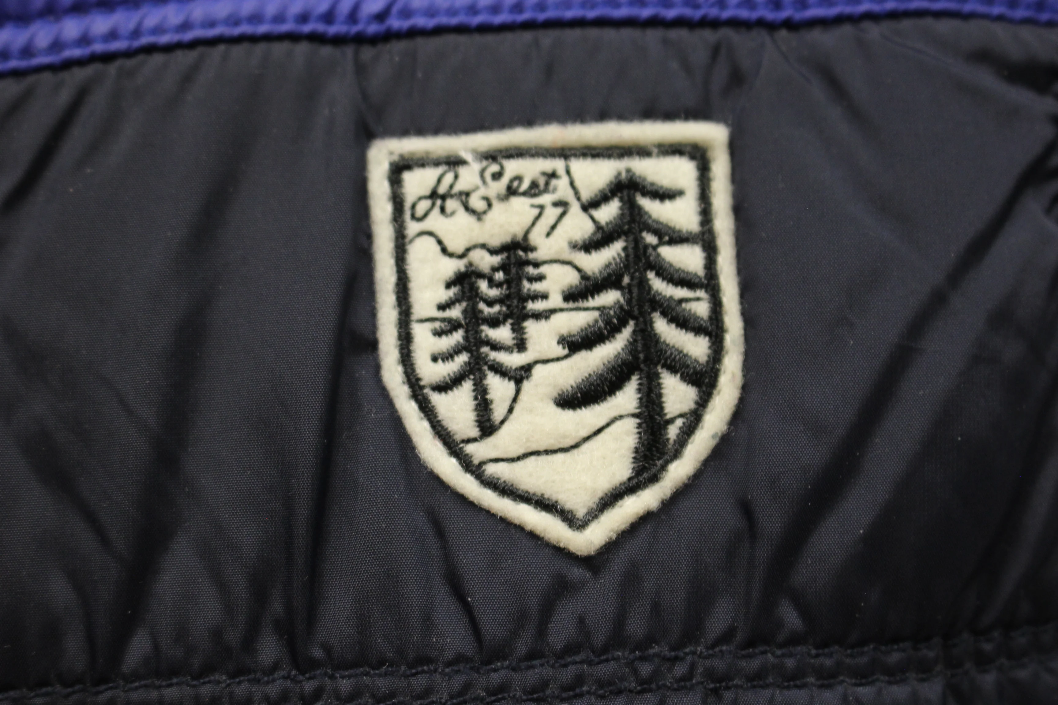 American Eagle Outfitters Puffer Zip-Up Vest - Large - Blue - Used - Image 6