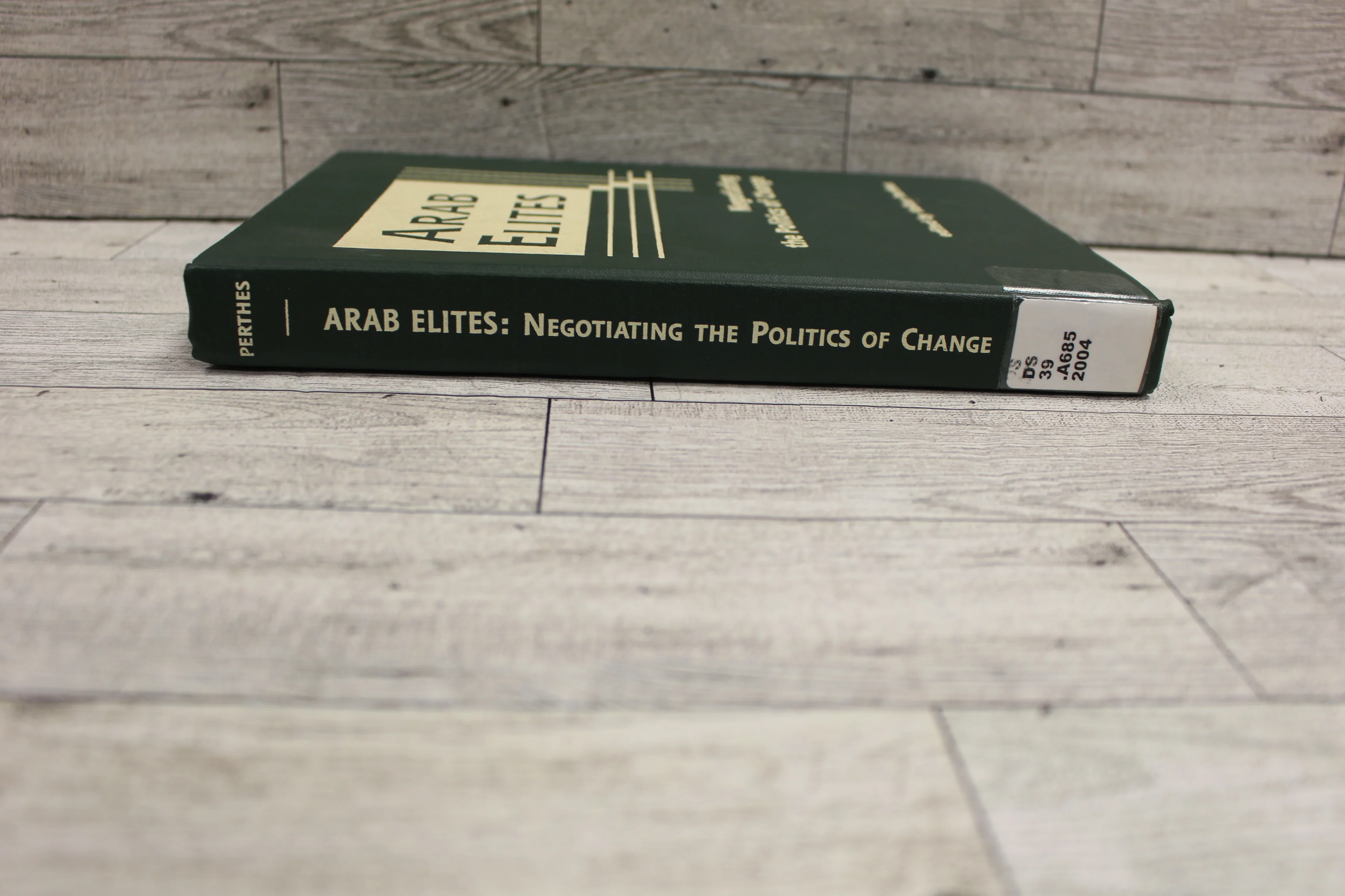 Arab Elites: Negotiating the Politics of Change - Volker Perthes - Used - Image 2