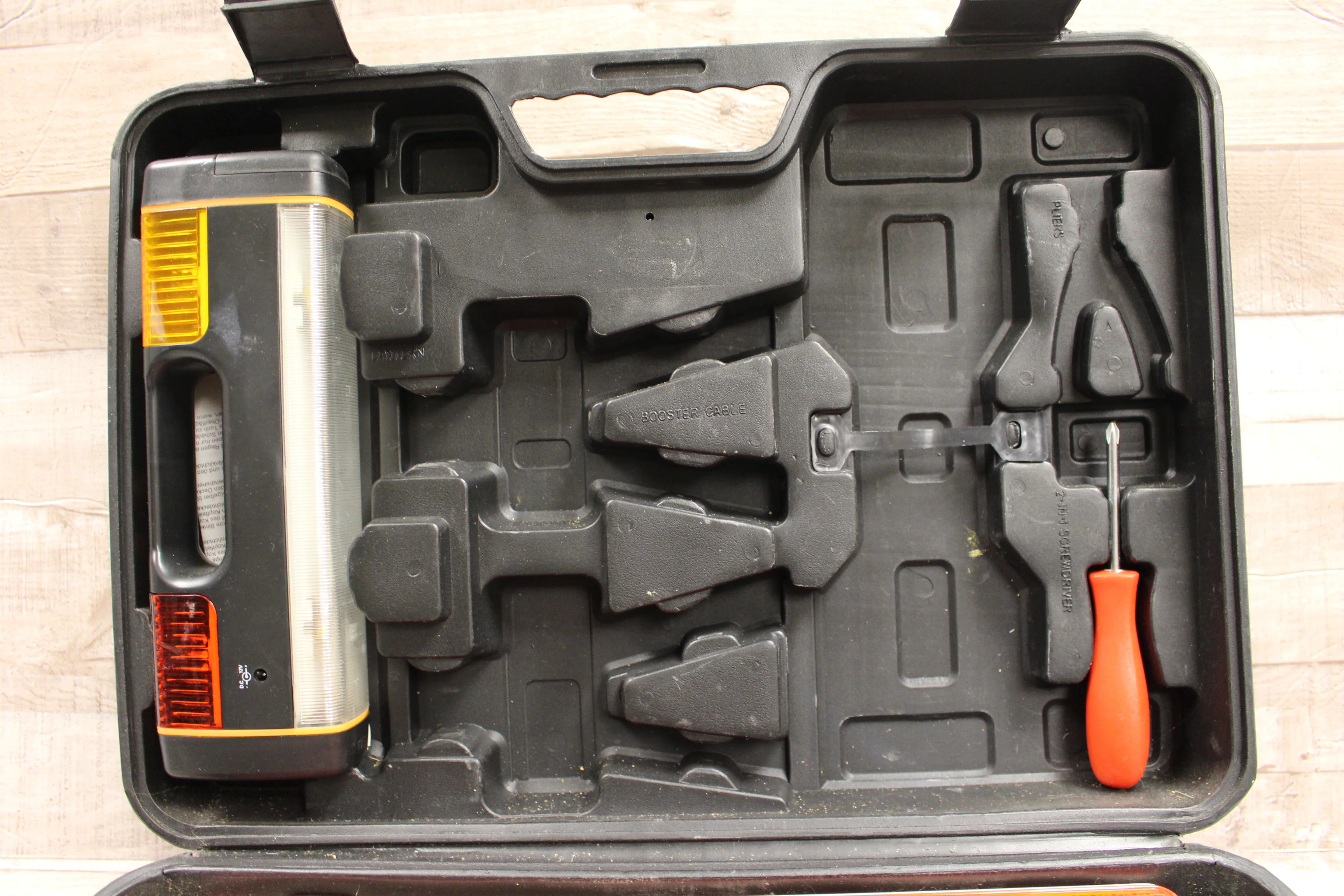 Auto Emergency Tool Set -Used, See Description - Image 3