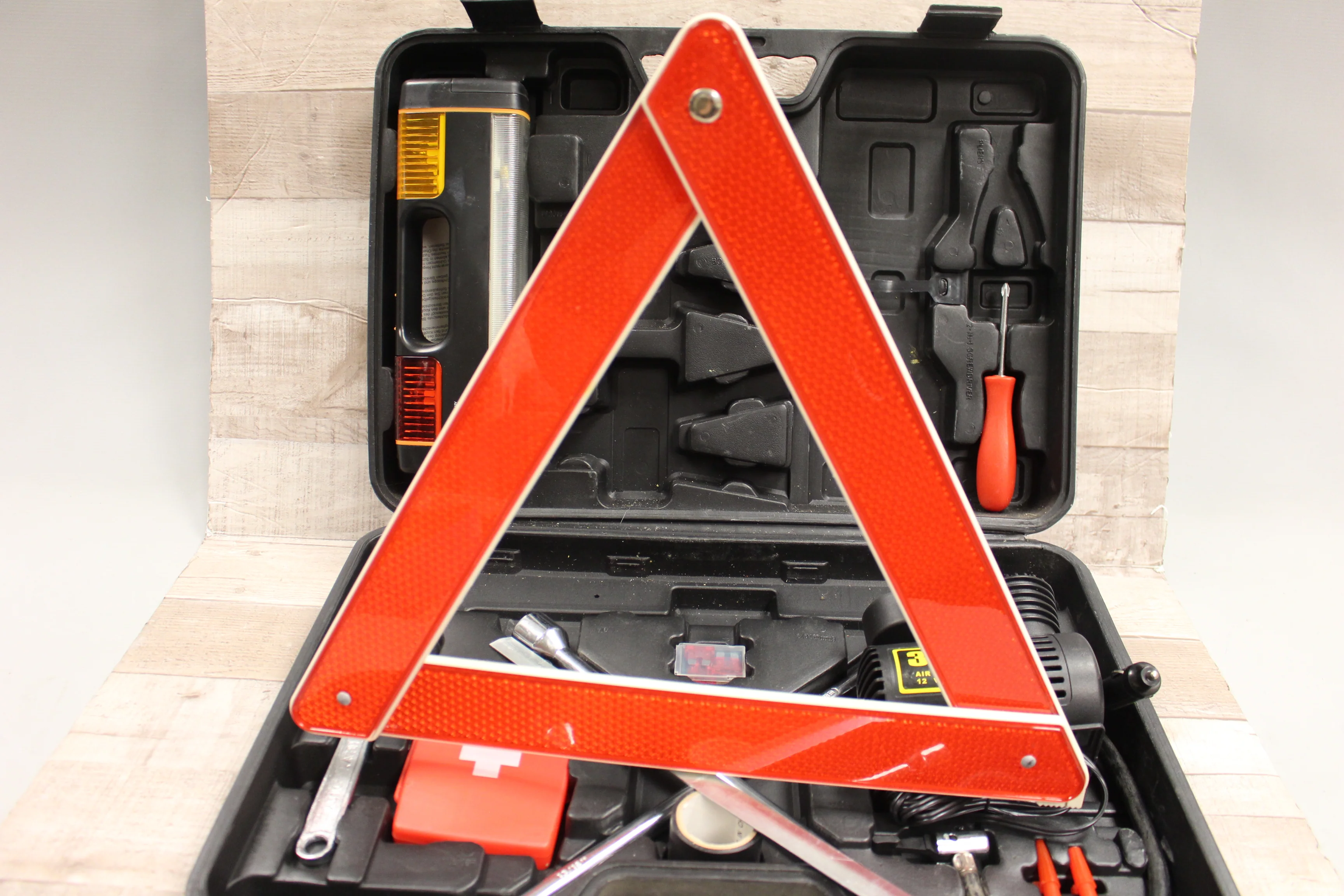 Auto Emergency Tool Set -Used, See Description - Image 4