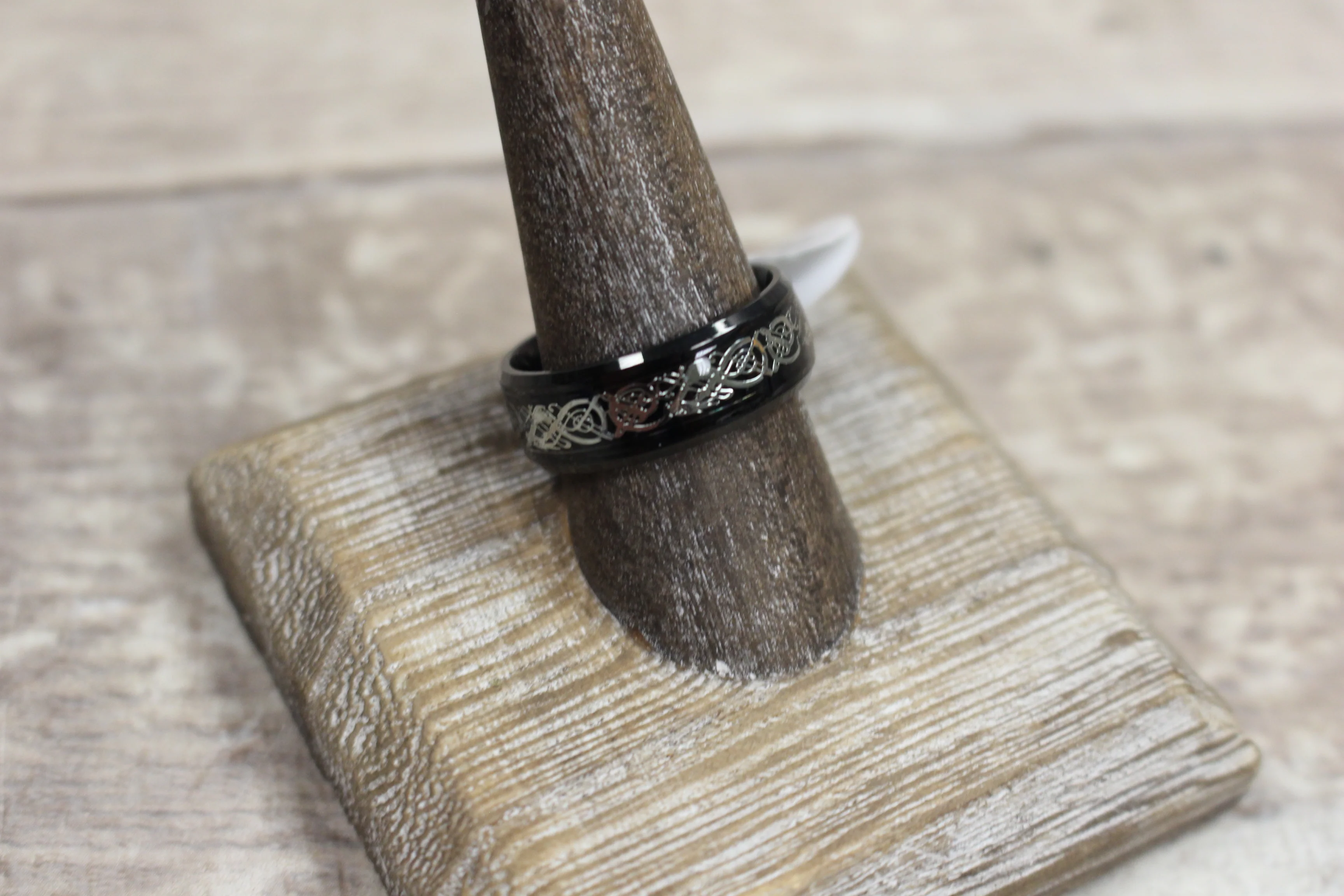 Costume Fashion Jewelry Sparkly Men's Women's Rings -Size: 10 -New - Image 2