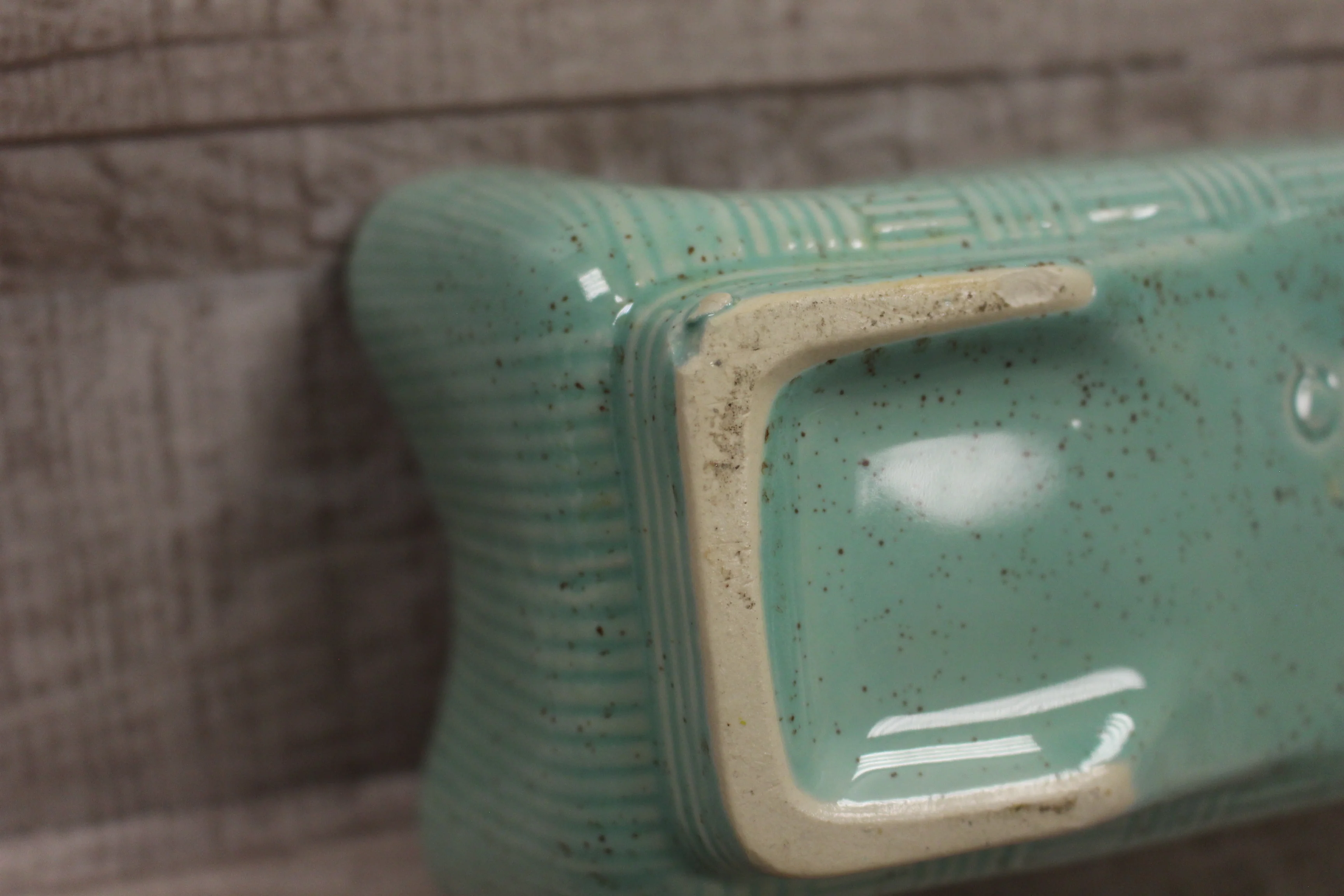 CP-888 USA Dog Bone Green Pottery Bowl Tray -Green -Used - Image 4
