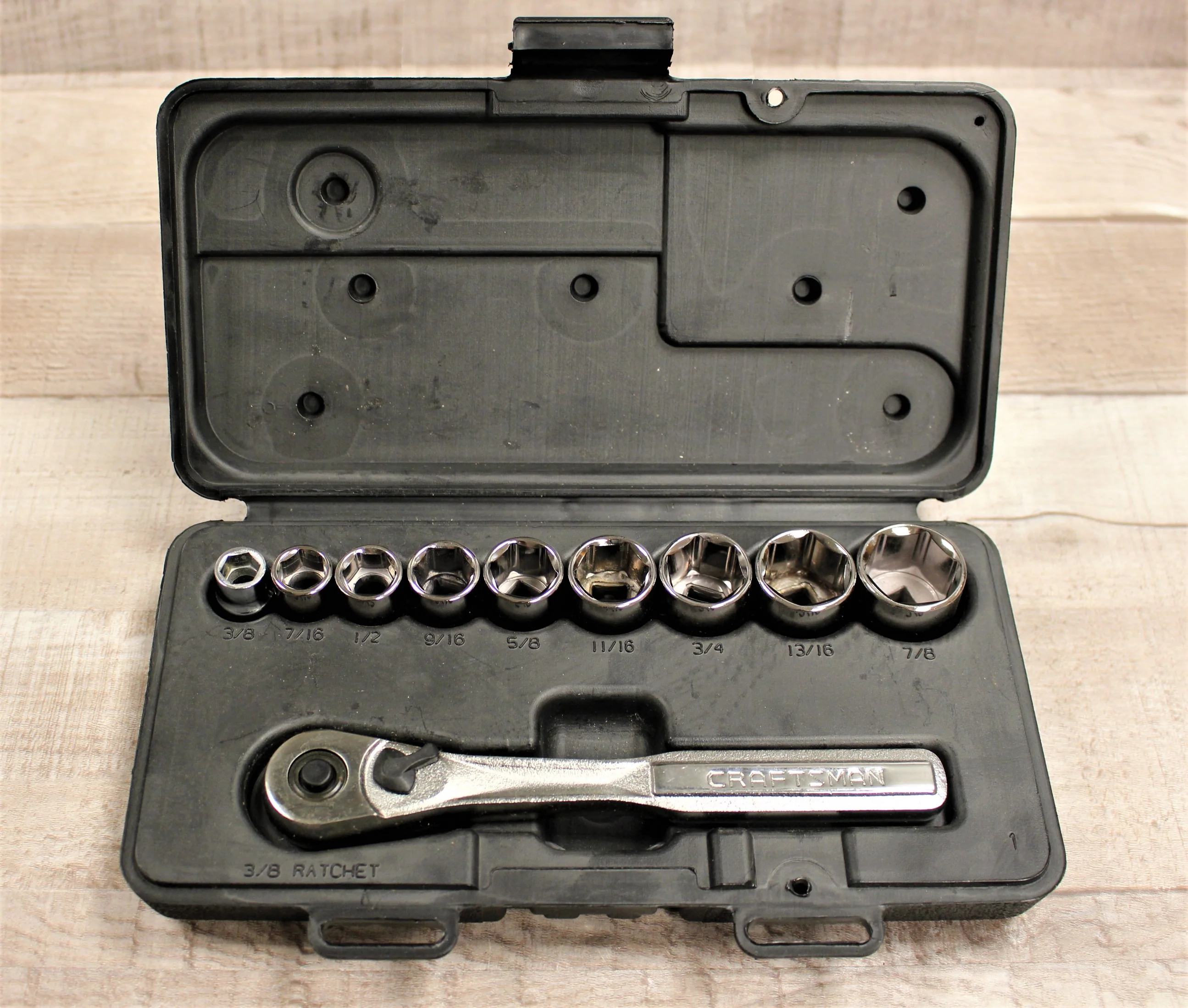 Craftsman 10-Piece 3/8 Inch Drive Inch Set -New - Image 2
