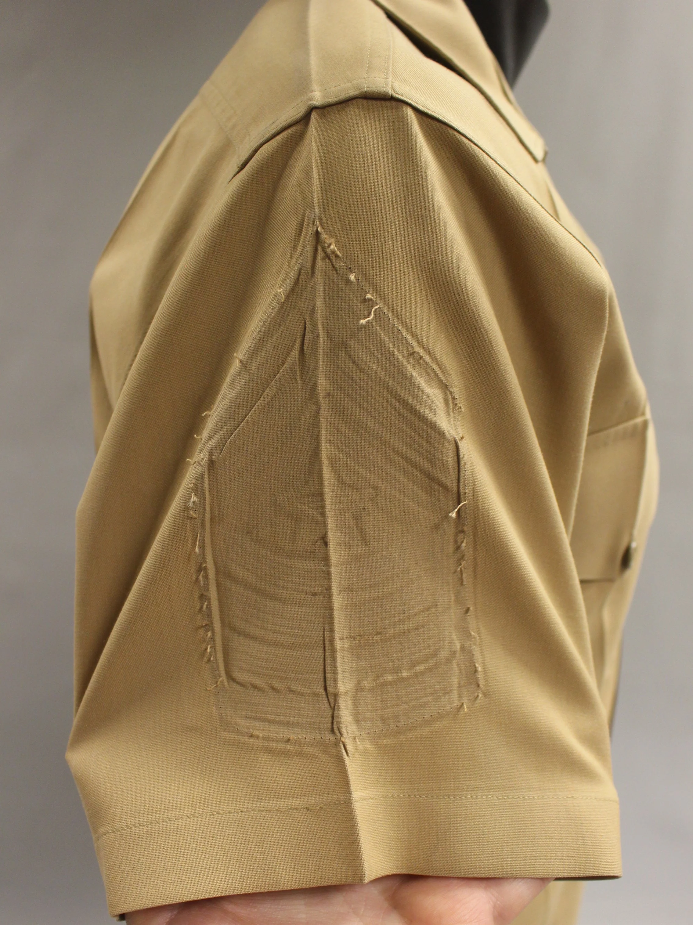 Creighton Marine Khaki Short Sleeve Button Up Shirt - Large (16-16.5) - Used - Image 5