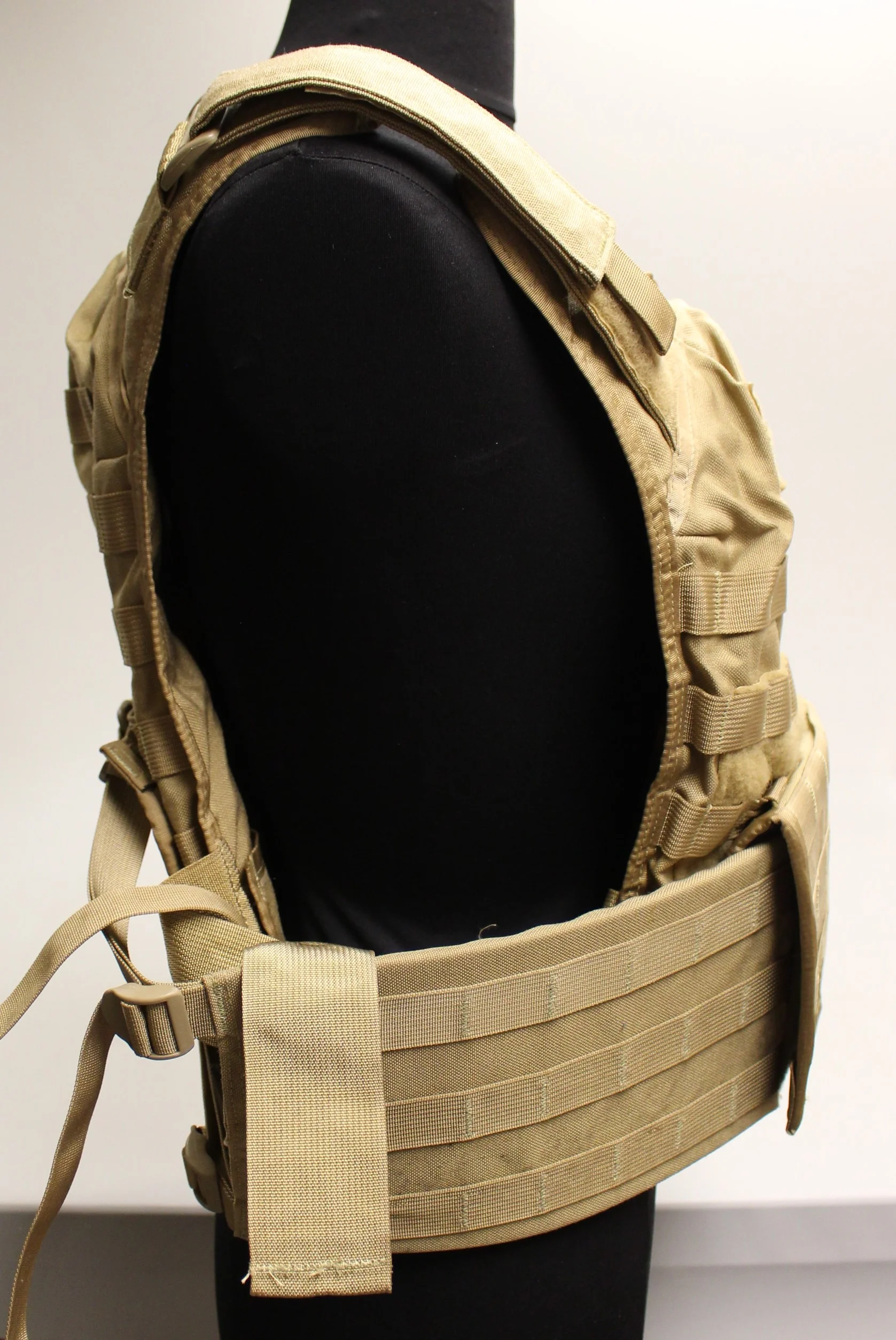 Diamondback Plate Carrier - Large - Tan - Used - Image 2