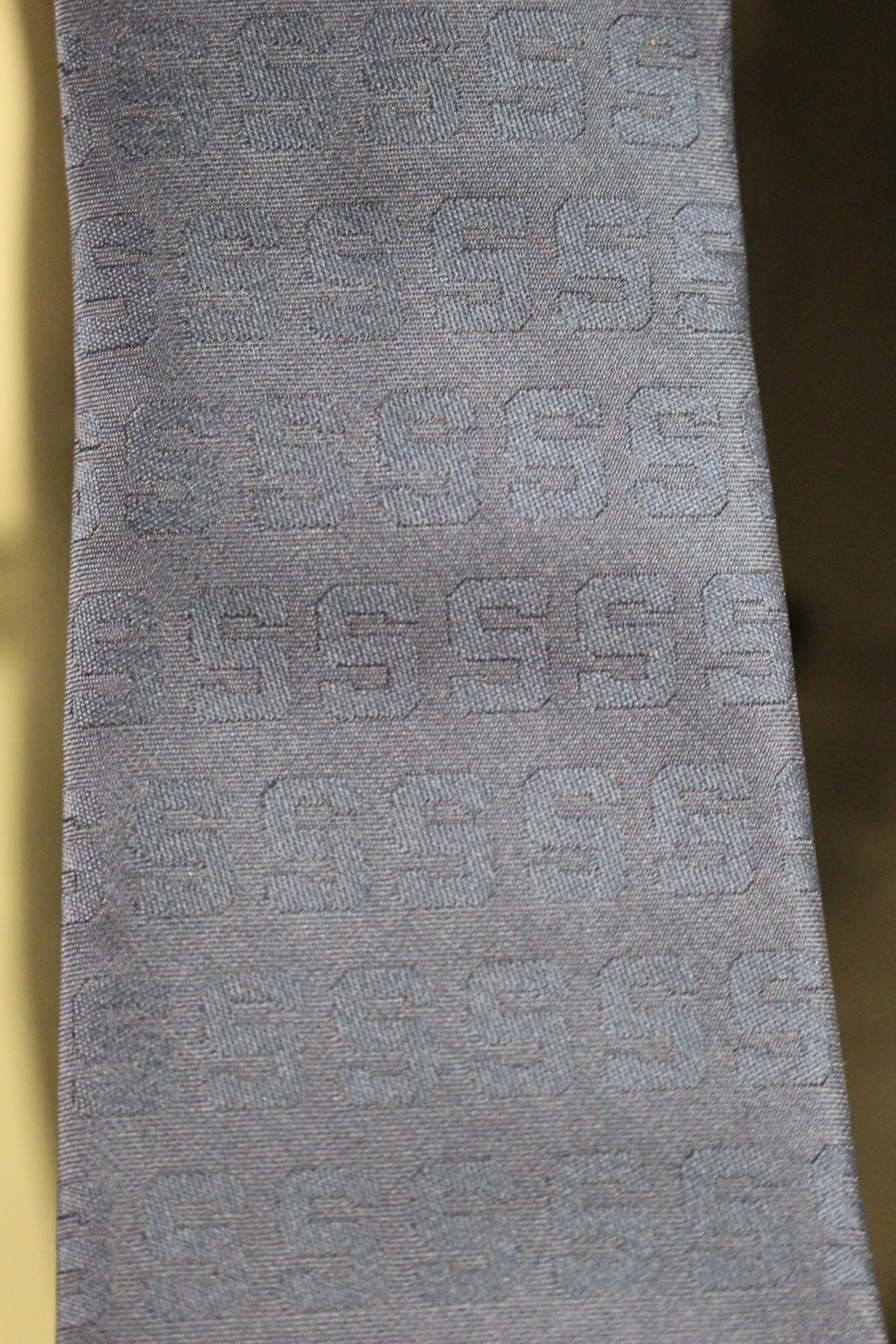 Donegal Bay Men's Syracruse Tone on Tone Necktie, New! - Image 2