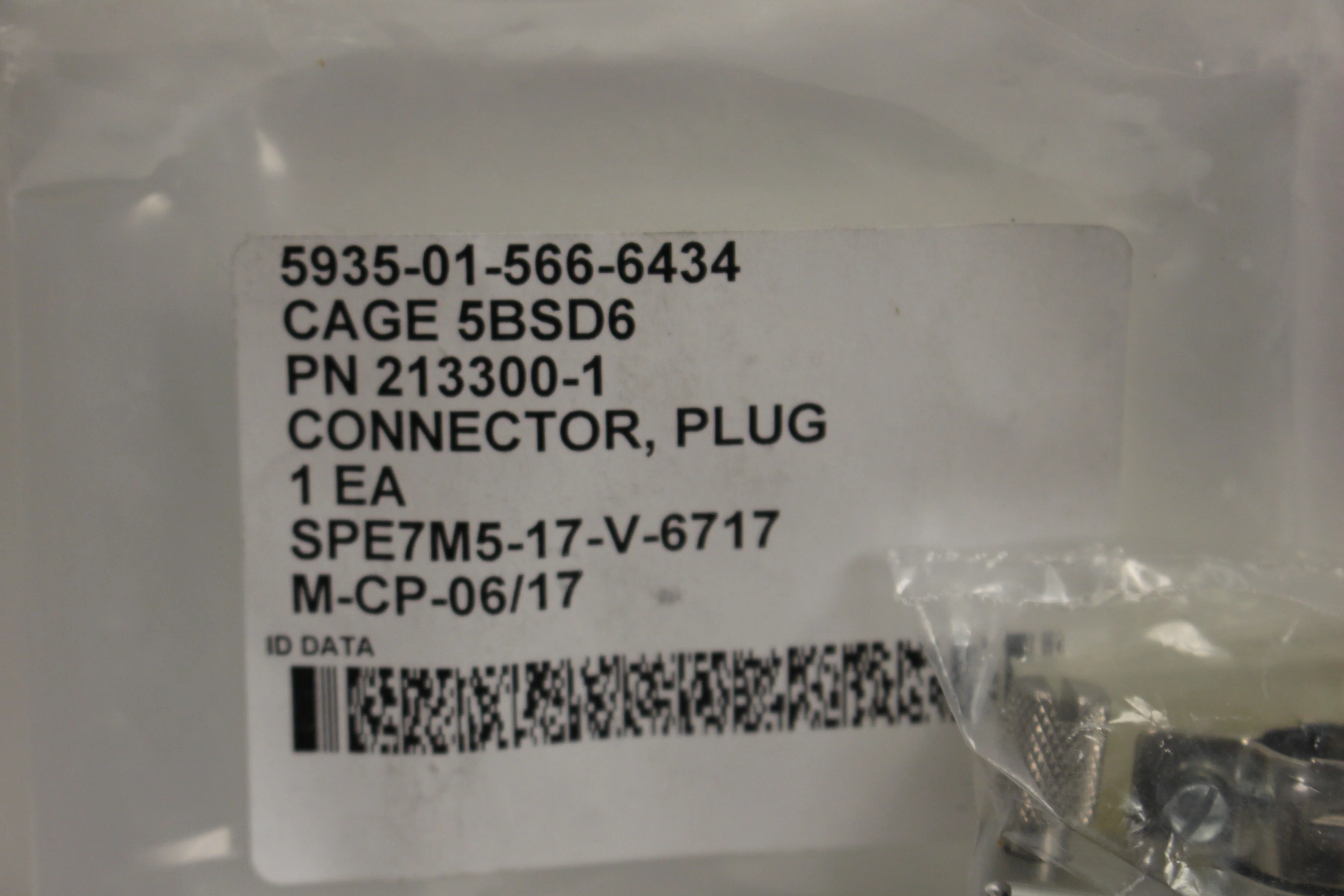 Electrical Plug Connector, 5935-01-566-6434, 93006A1315, 213300-1, New - Image 2