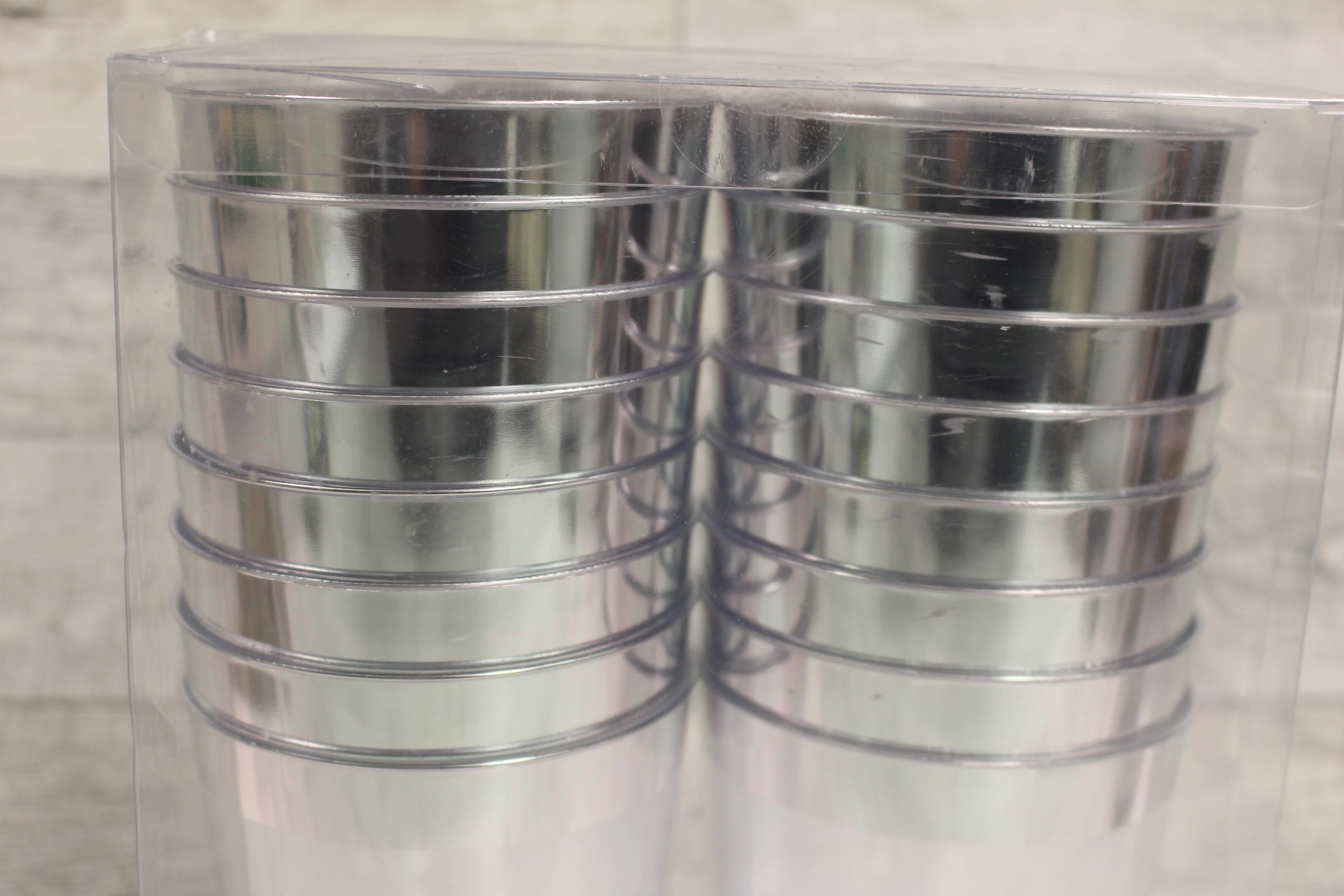Elegant Clear with Silver Trim Premium Plastic 16oz. Tumblers - New - Image 3