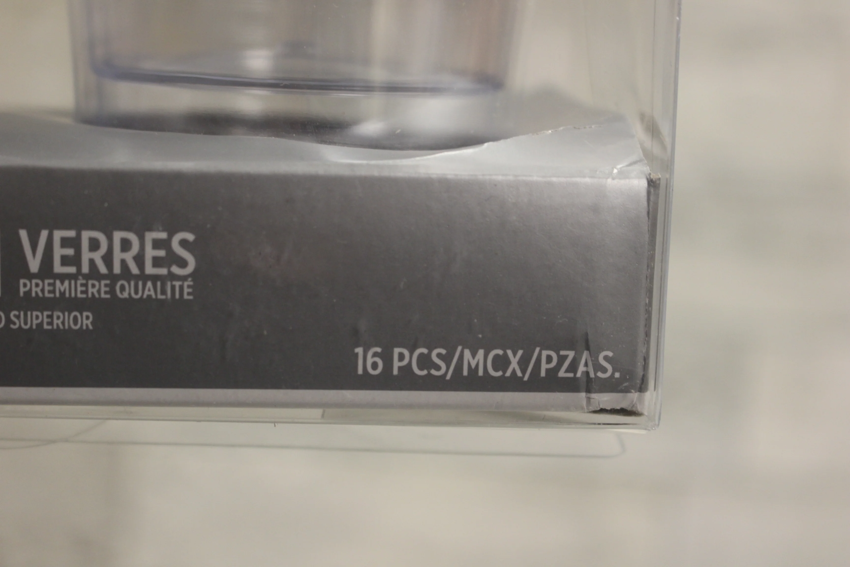 Elegant Clear with Silver Trim Premium Plastic 16oz. Tumblers - New - Image 4