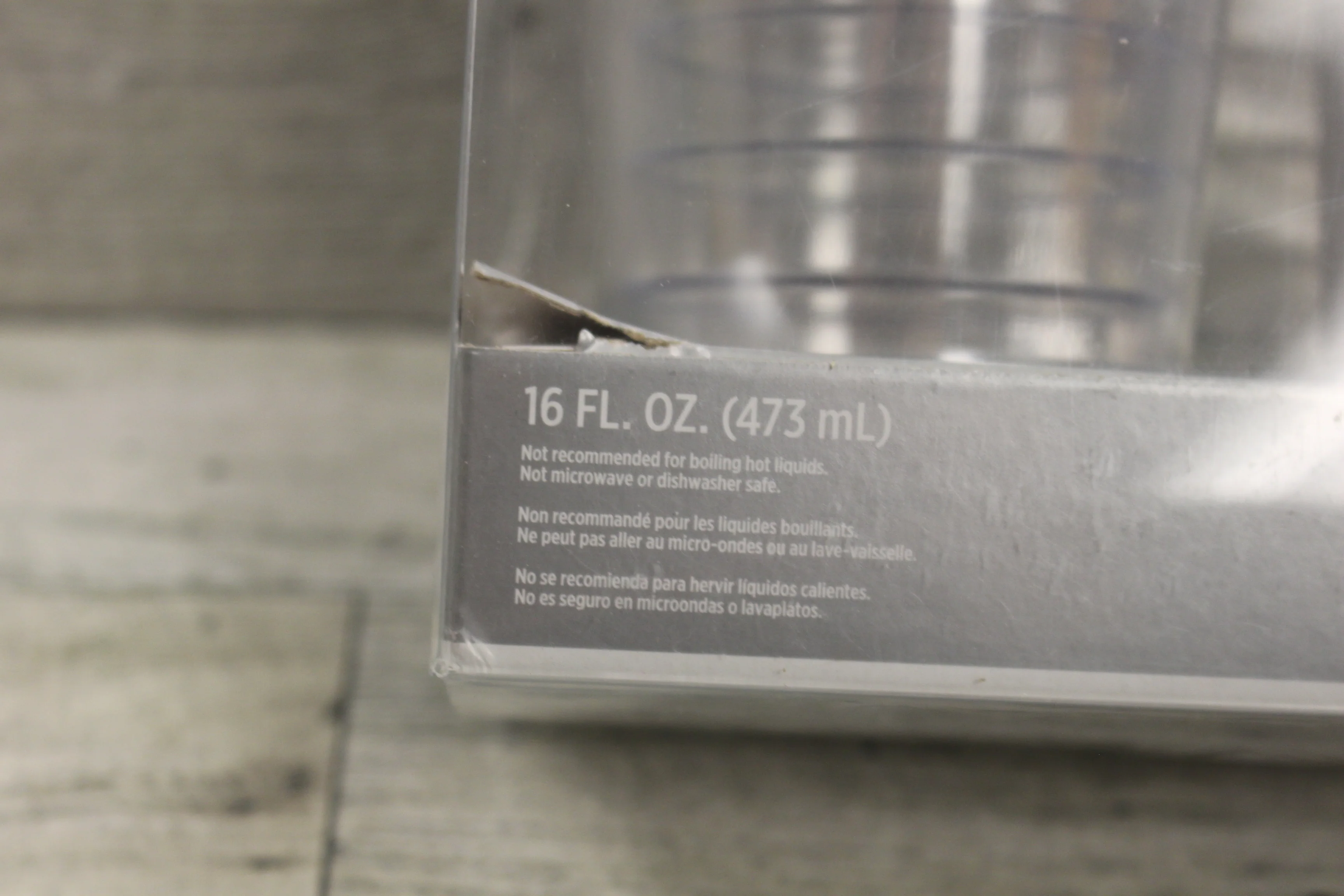 Elegant Clear with Silver Trim Premium Plastic 16oz. Tumblers - New - Image 5