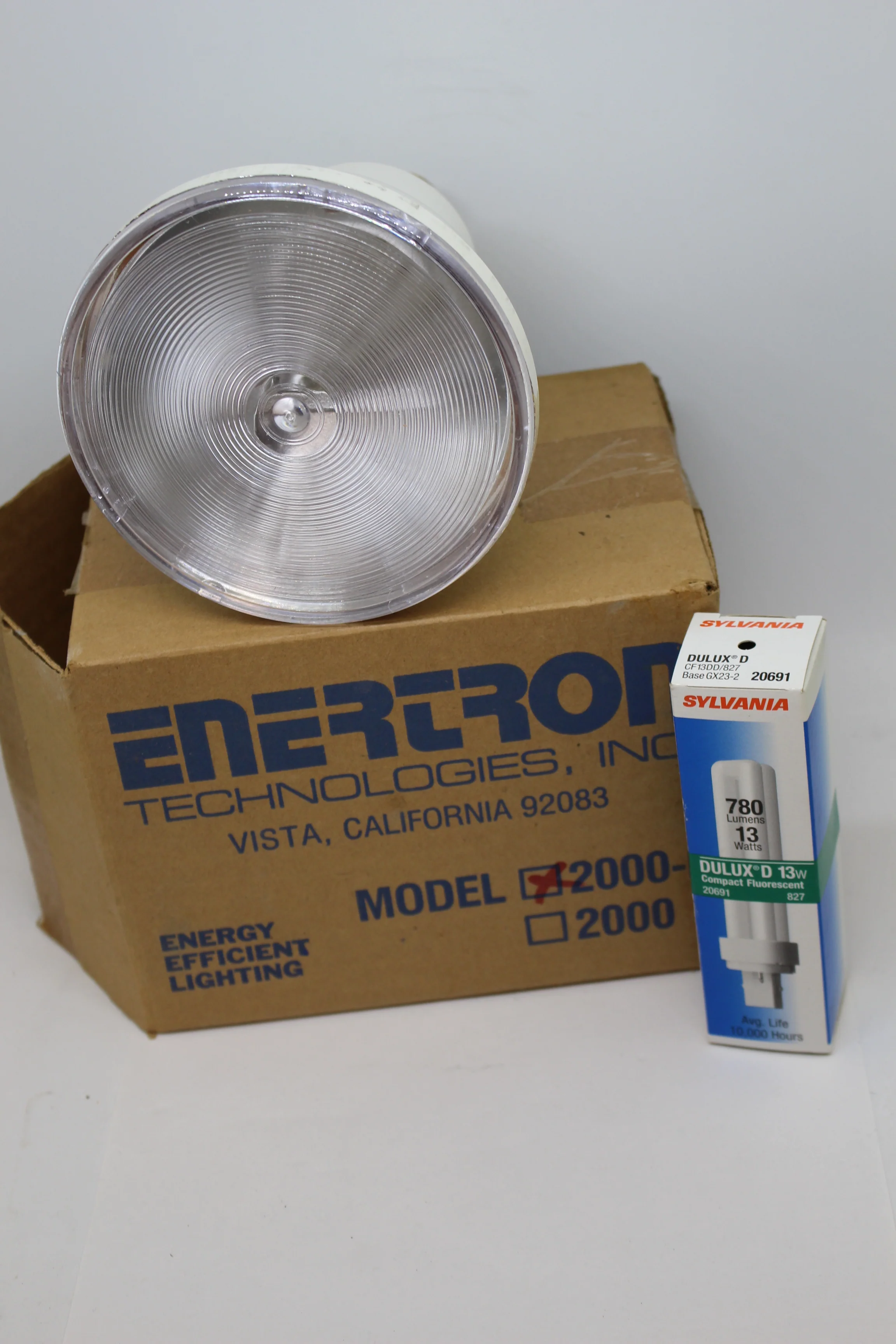 Enteron Light with Bulb, Model 2000 - Image 3