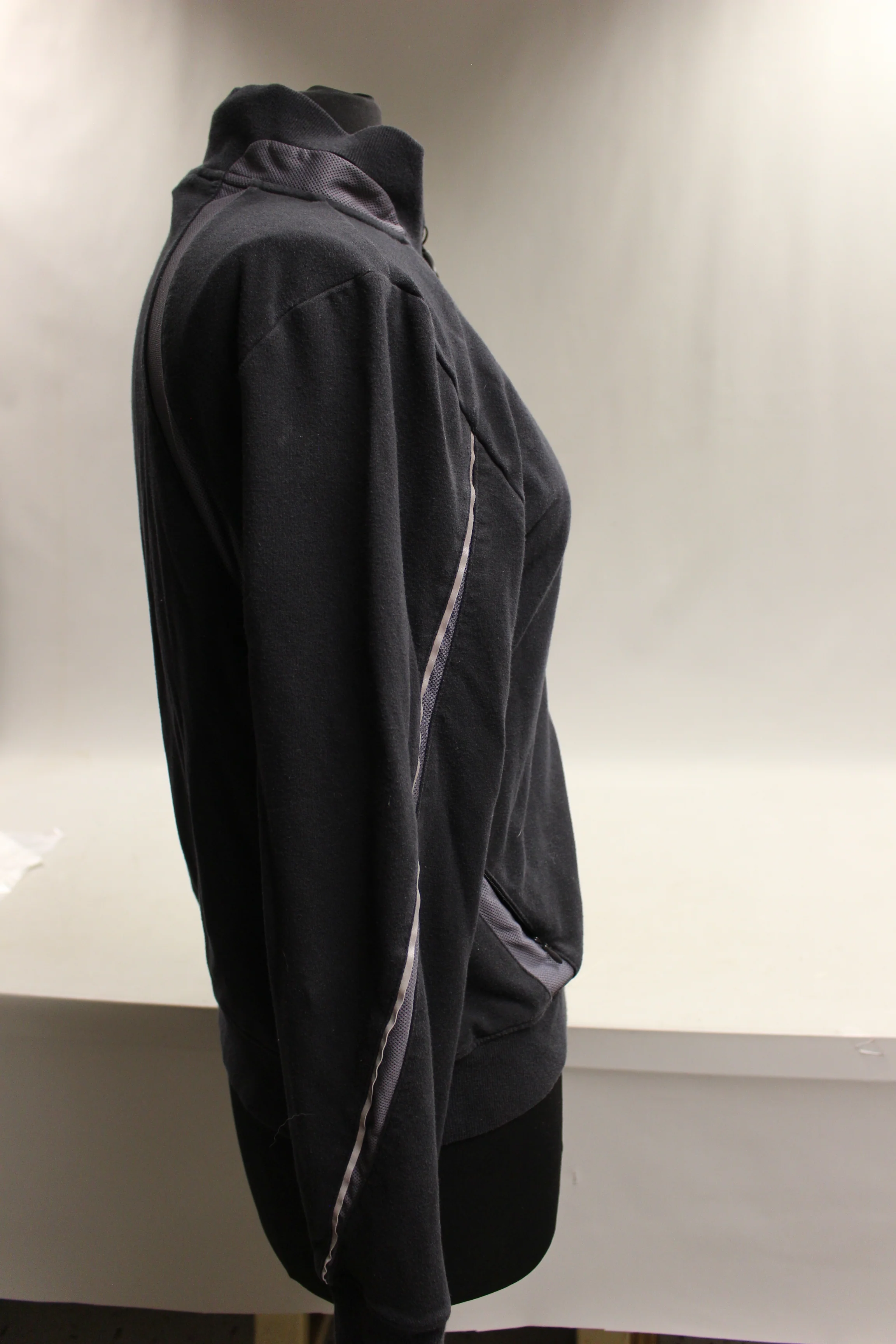 FILA Sport Zip Up Jacket - Large - Used - Image 6