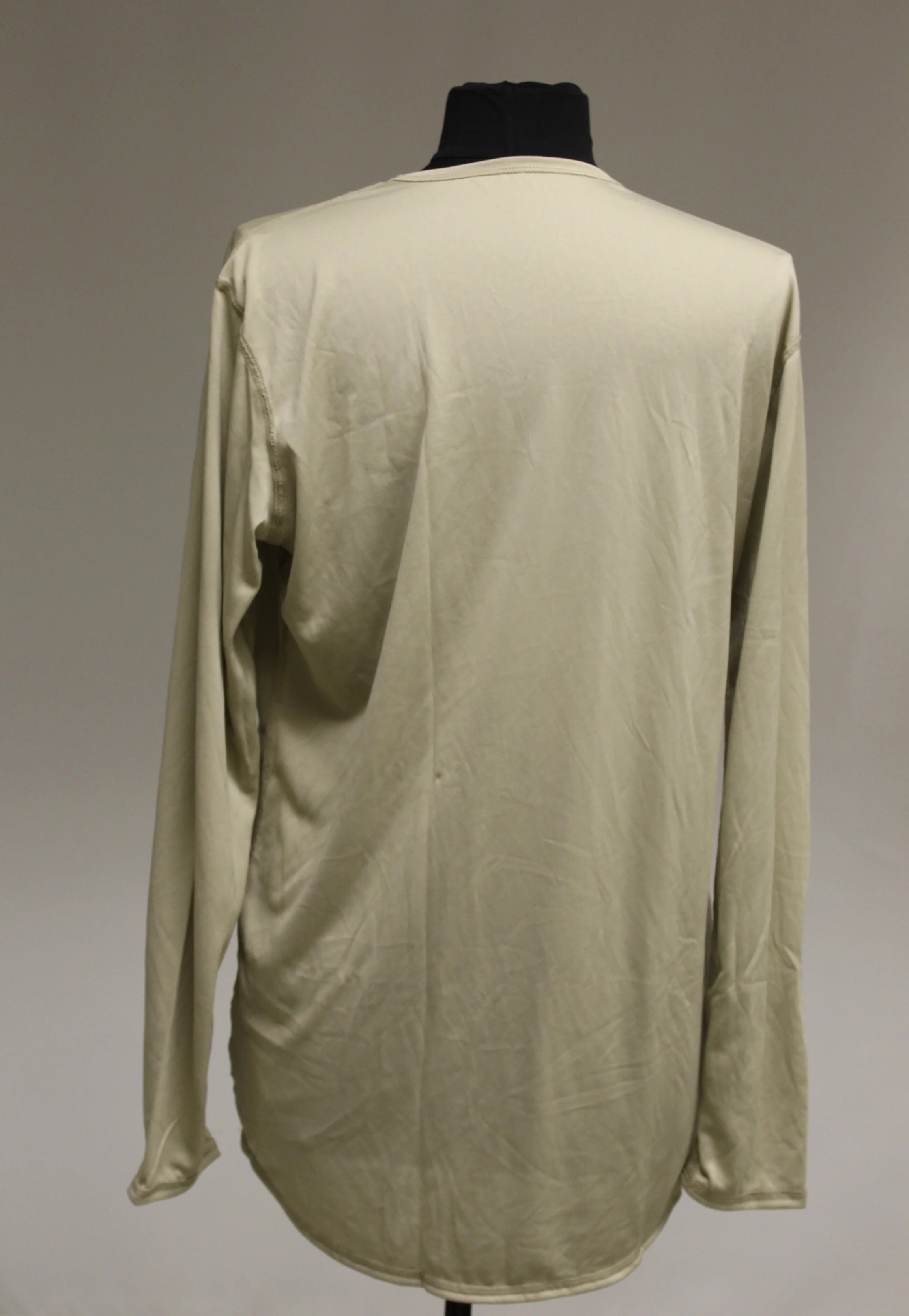 Gen III Cold Weather Lightweight Undershirt -Large Regular 8415-01-538-7786 Used - Image 2
