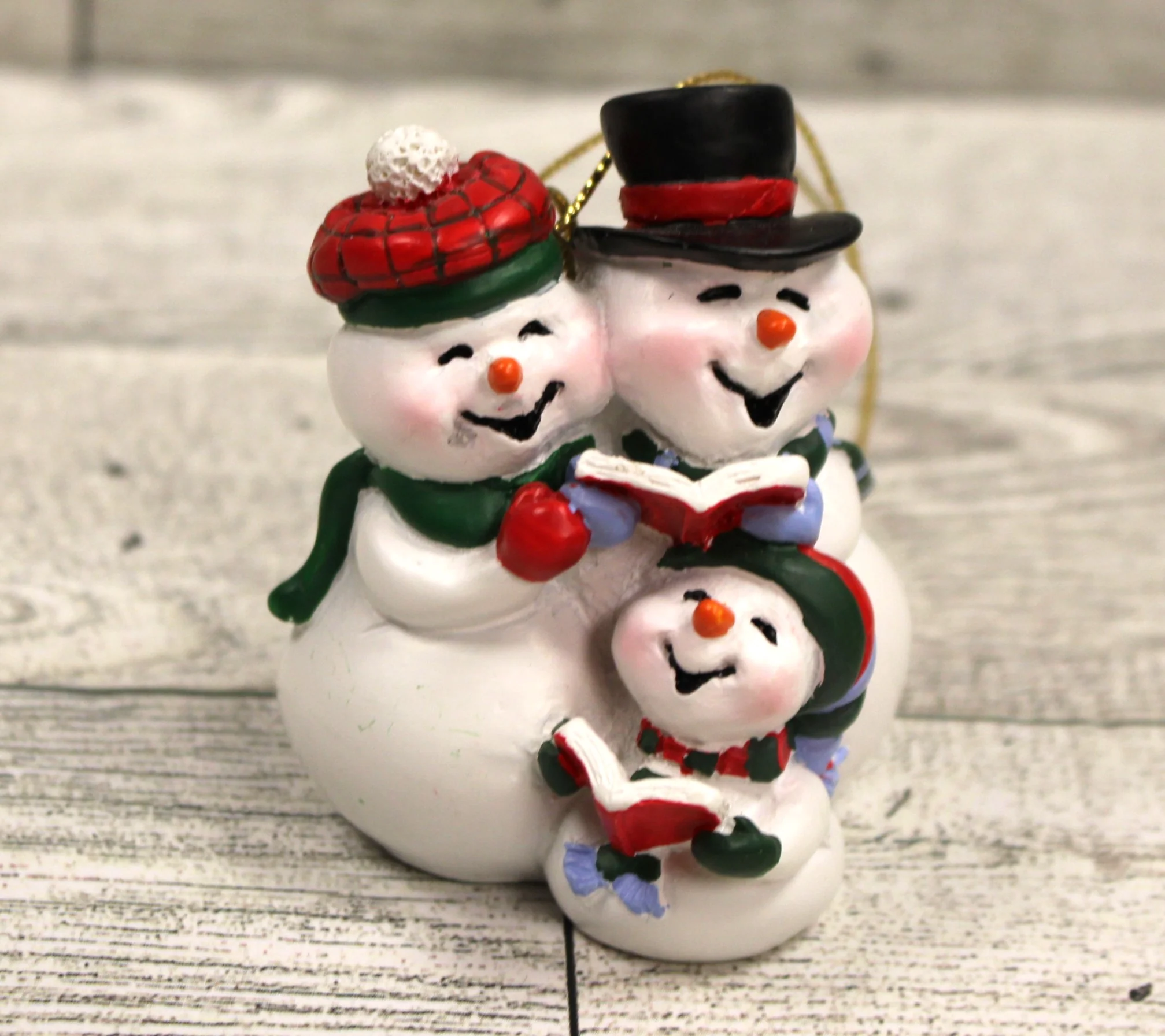 Gibson Christms Collectibles "Christmas Carolers" Ornament - Used - Image 2