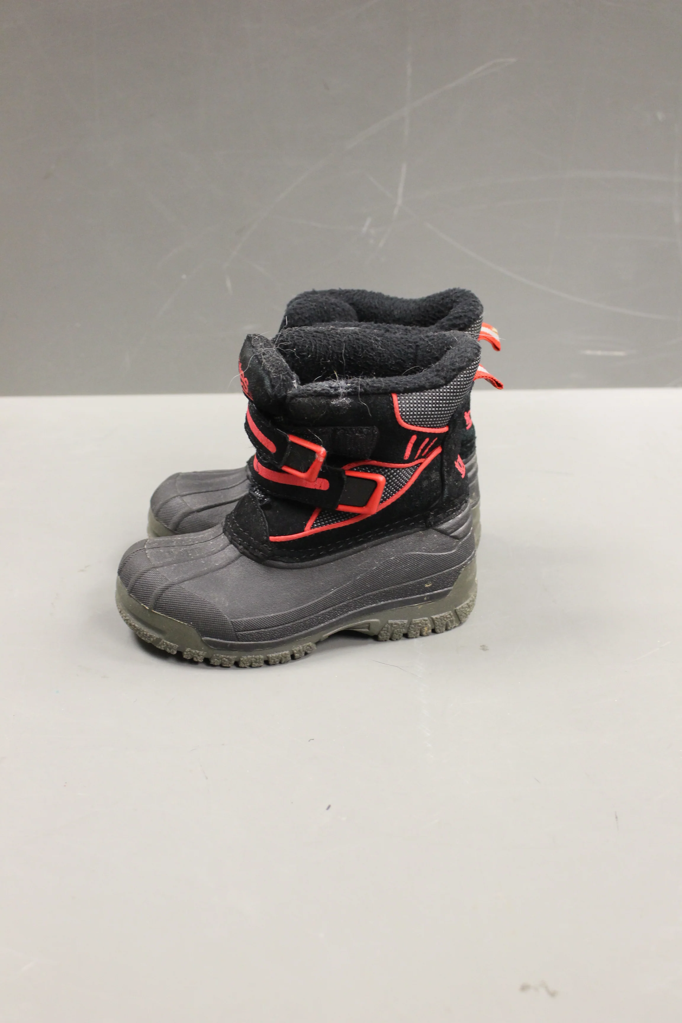 Girls Kitty Black Totes Snow Boots, Size: 8, Used - Image 3