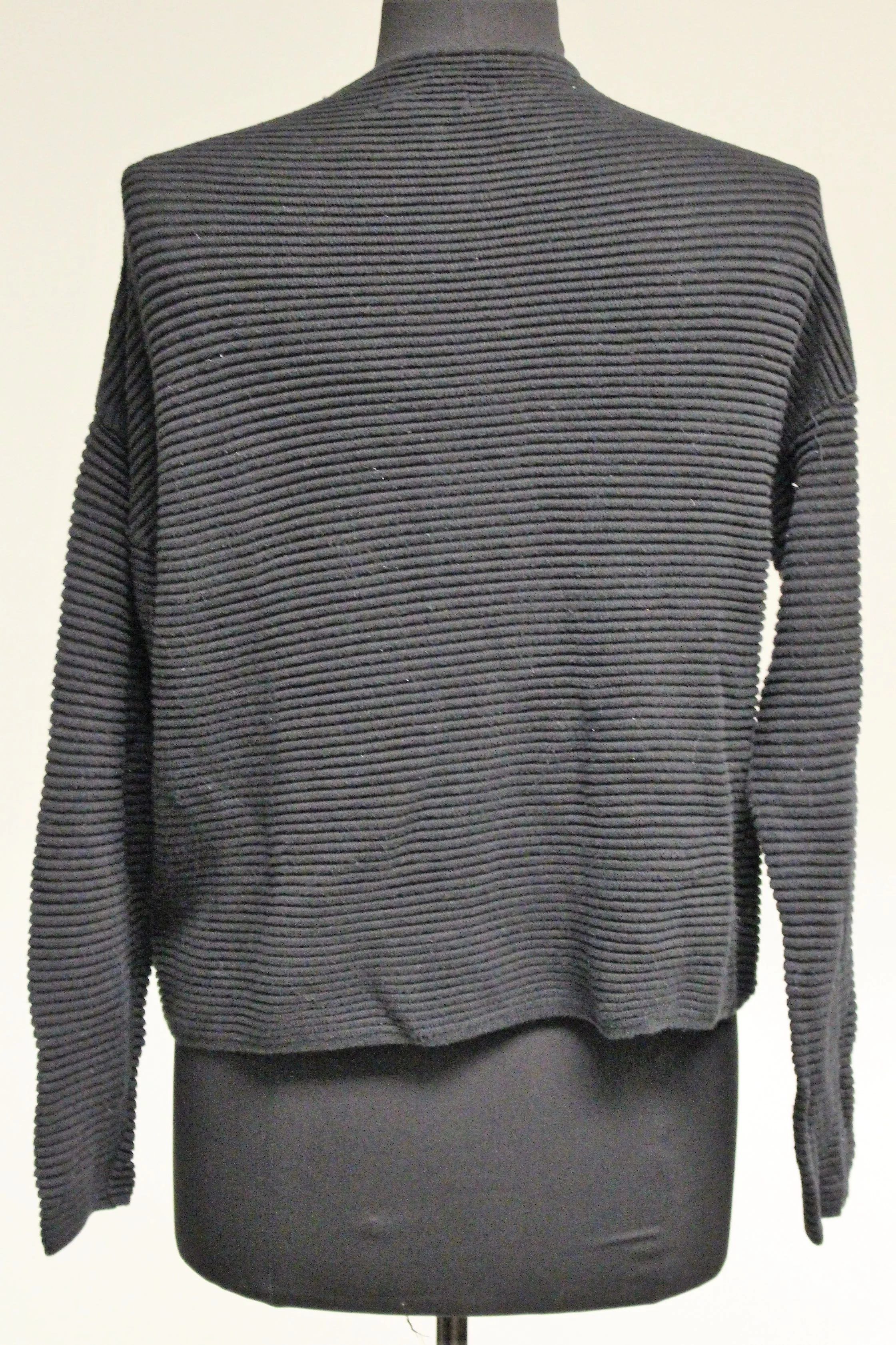H&M Women's Long Sleeve Black Basic Sweater, Size: Medium - Image 2