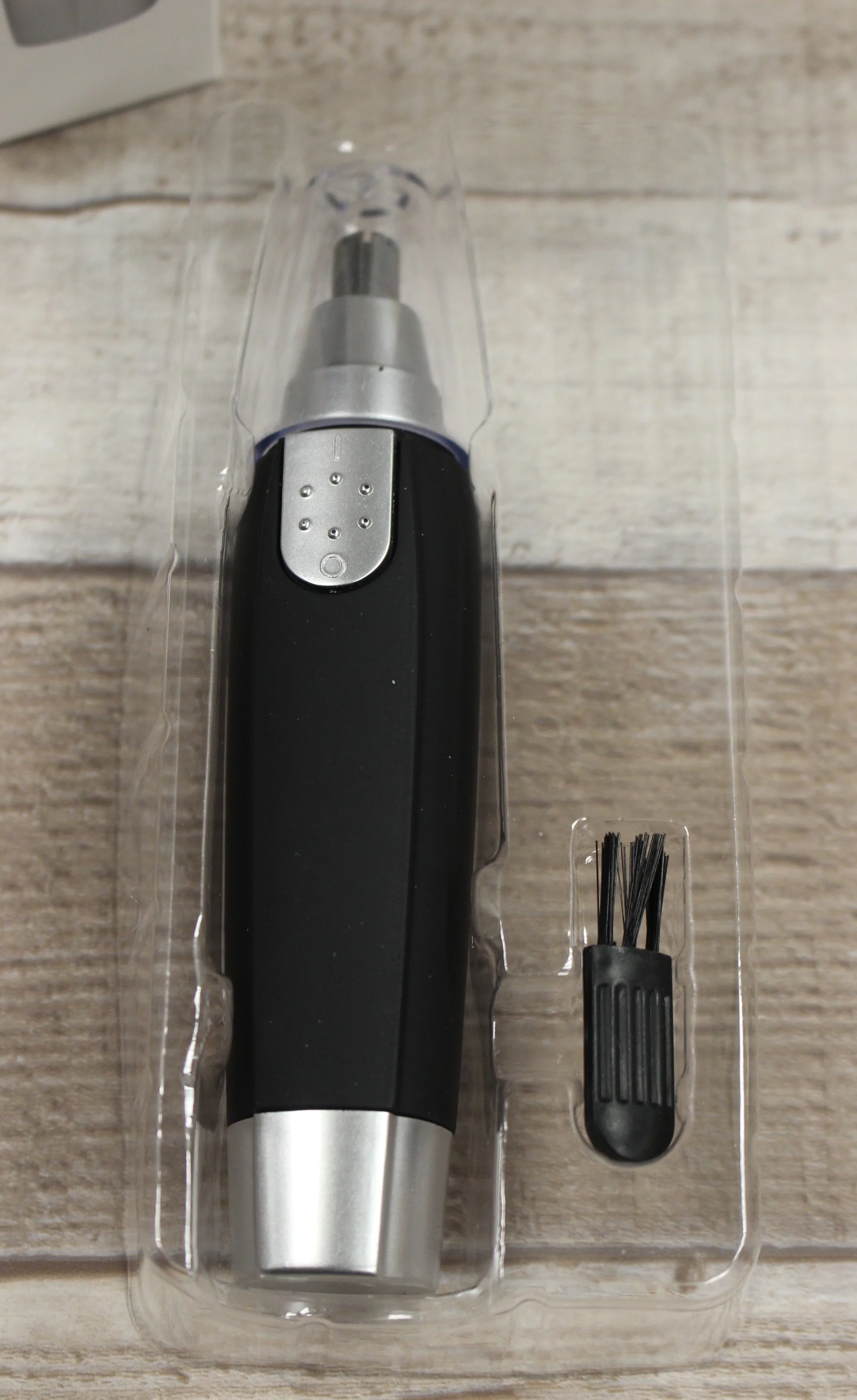 Hanan HN-002 Men's Battery Powered Nose/Ear Hair Clipper - New - Image 3