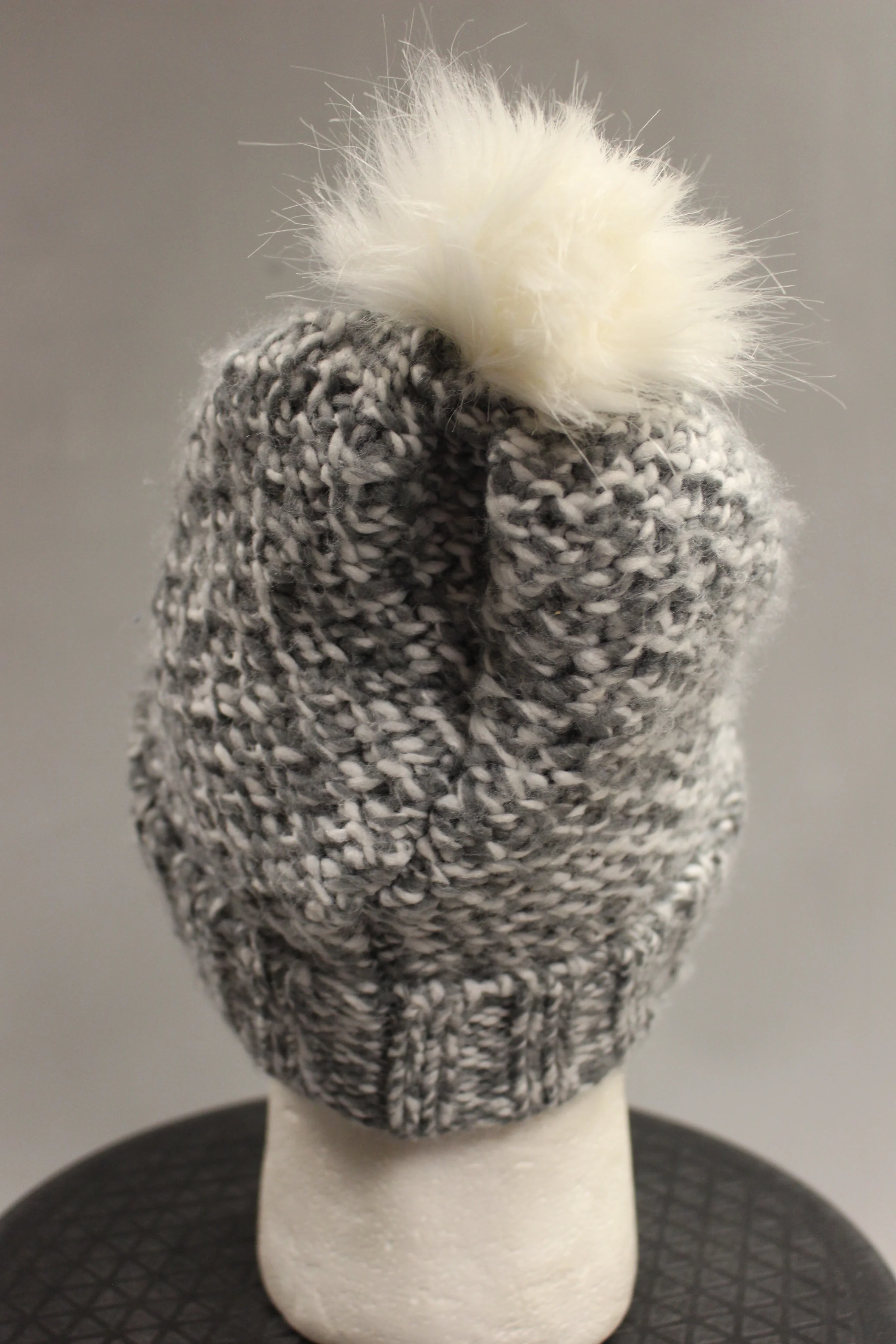 Hollister Winter Ski Hat - OSFA - Used - Image 6