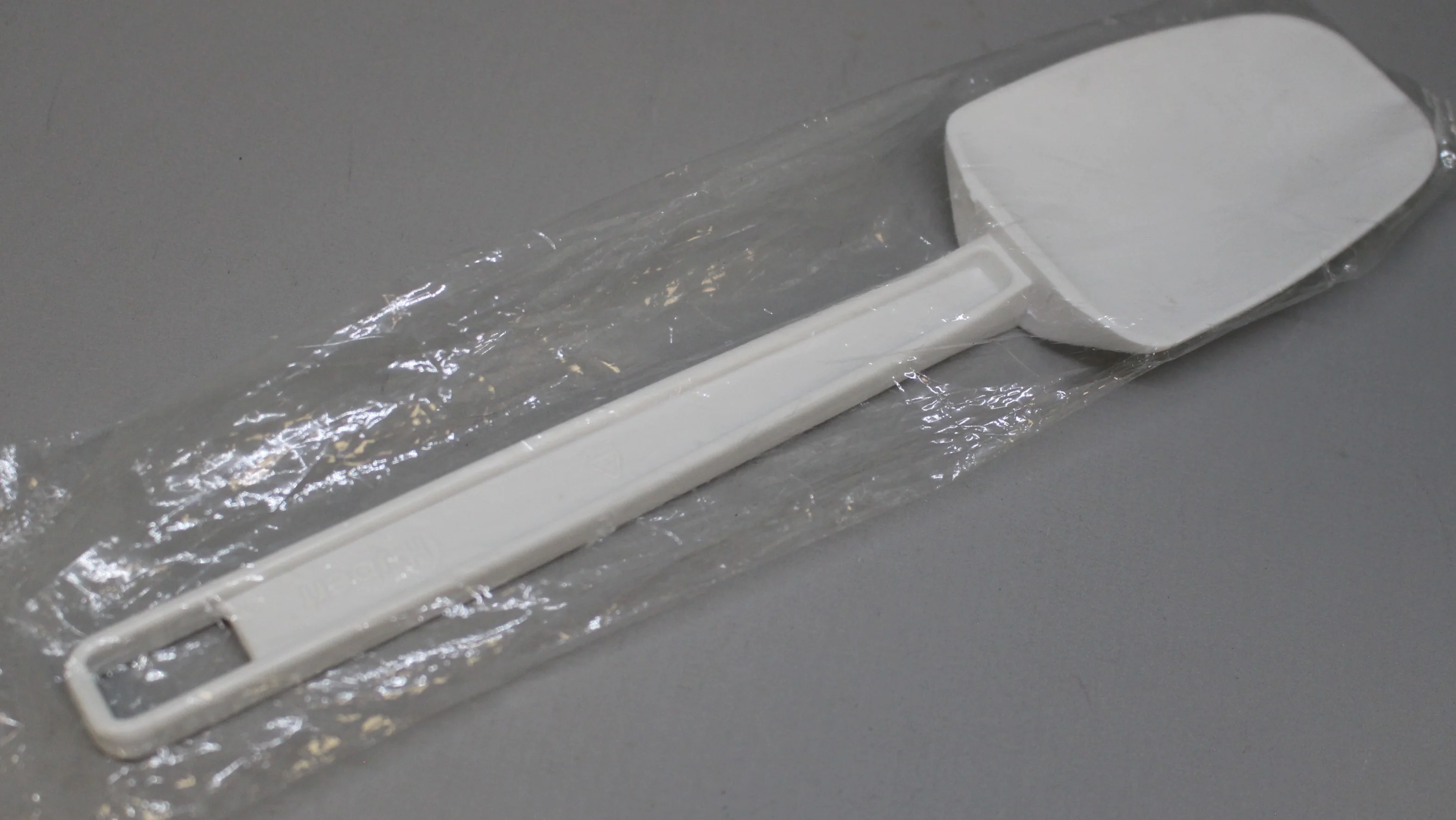Hubert SoftSpoon White Thermoplastic Spoon Spatula - New