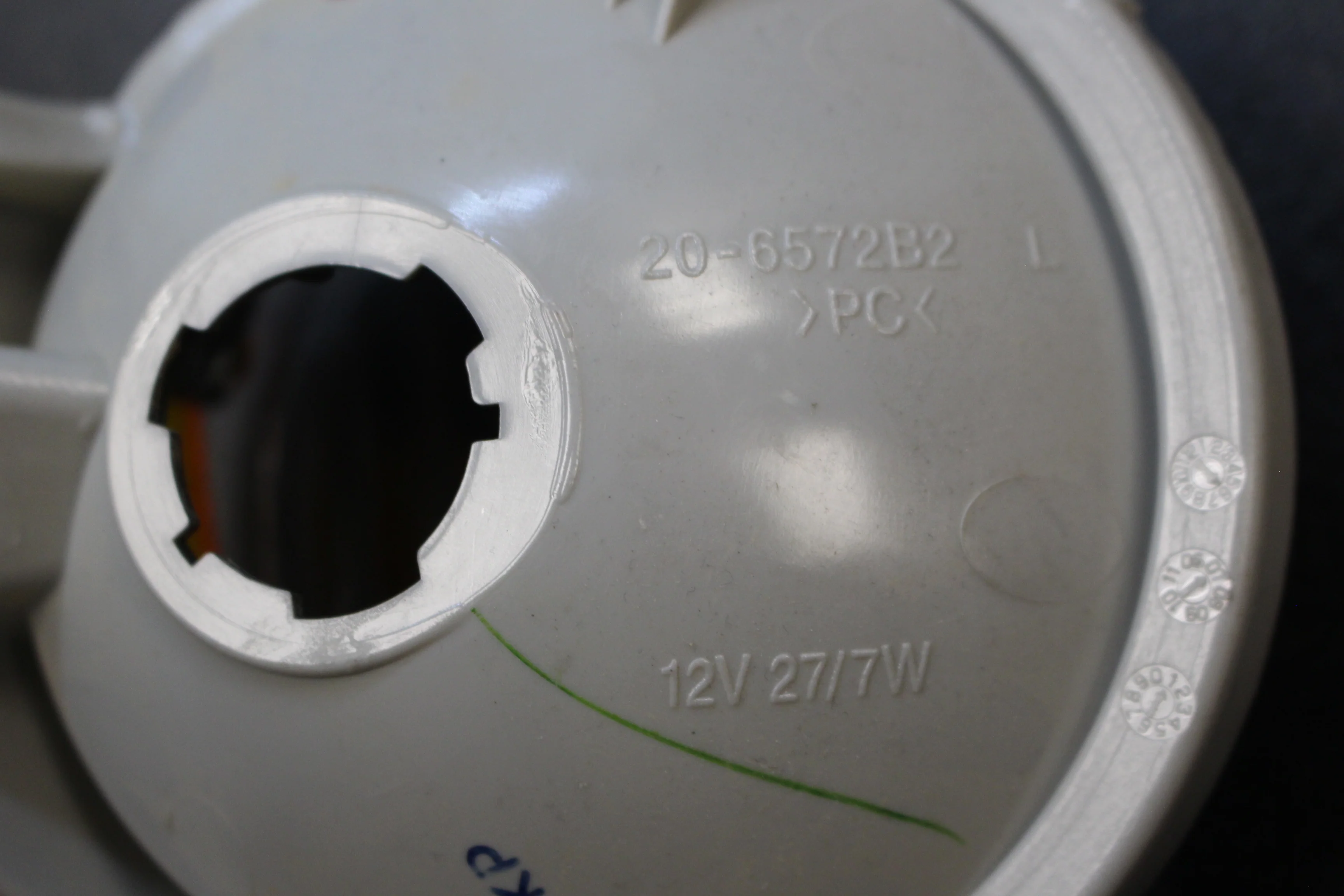 IHC MRAP International Turn Signal Side Marker Lens - Left Front -20-6572B2 -New - Image 3