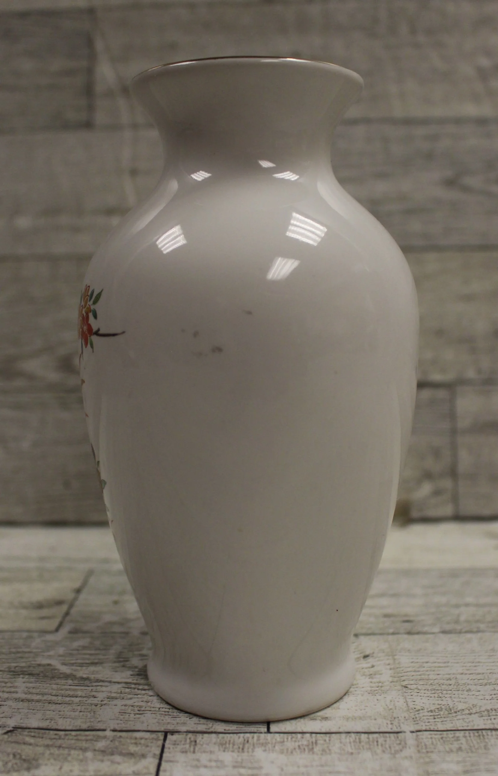 Japanese Porcelain Vase - Oriental Garden with Birds & Floral - Used - Image 4