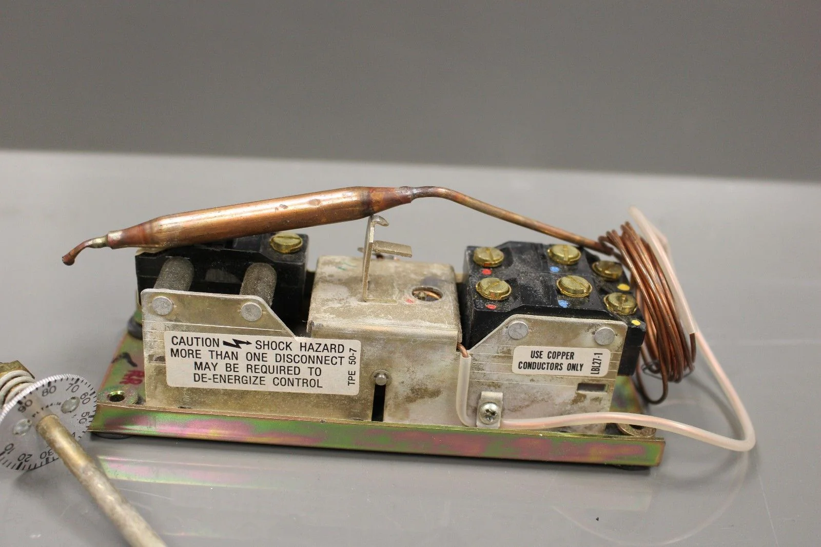 Johnson Controls Thermostatic Switch - NSN 5930-00-551-0458 - P/N A36AGA-9C -New - Image 2