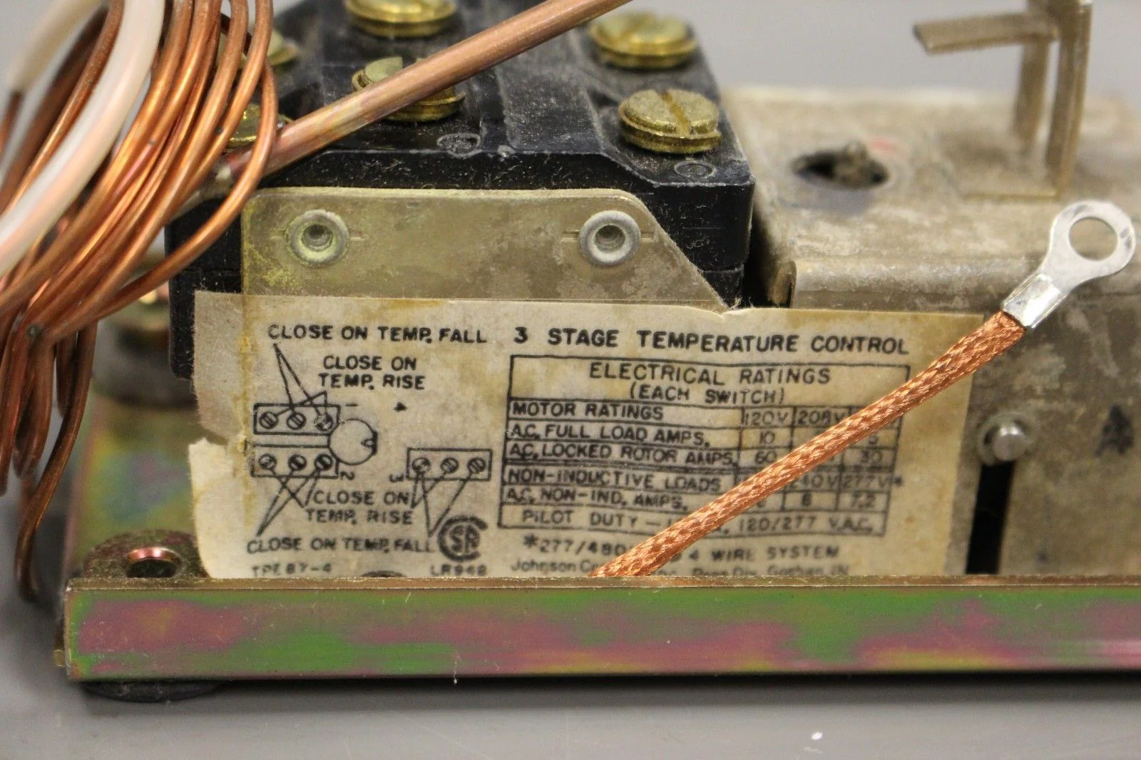 Johnson Controls Thermostatic Switch - NSN 5930-00-551-0458 - P/N A36AGA-9C -New - Image 4