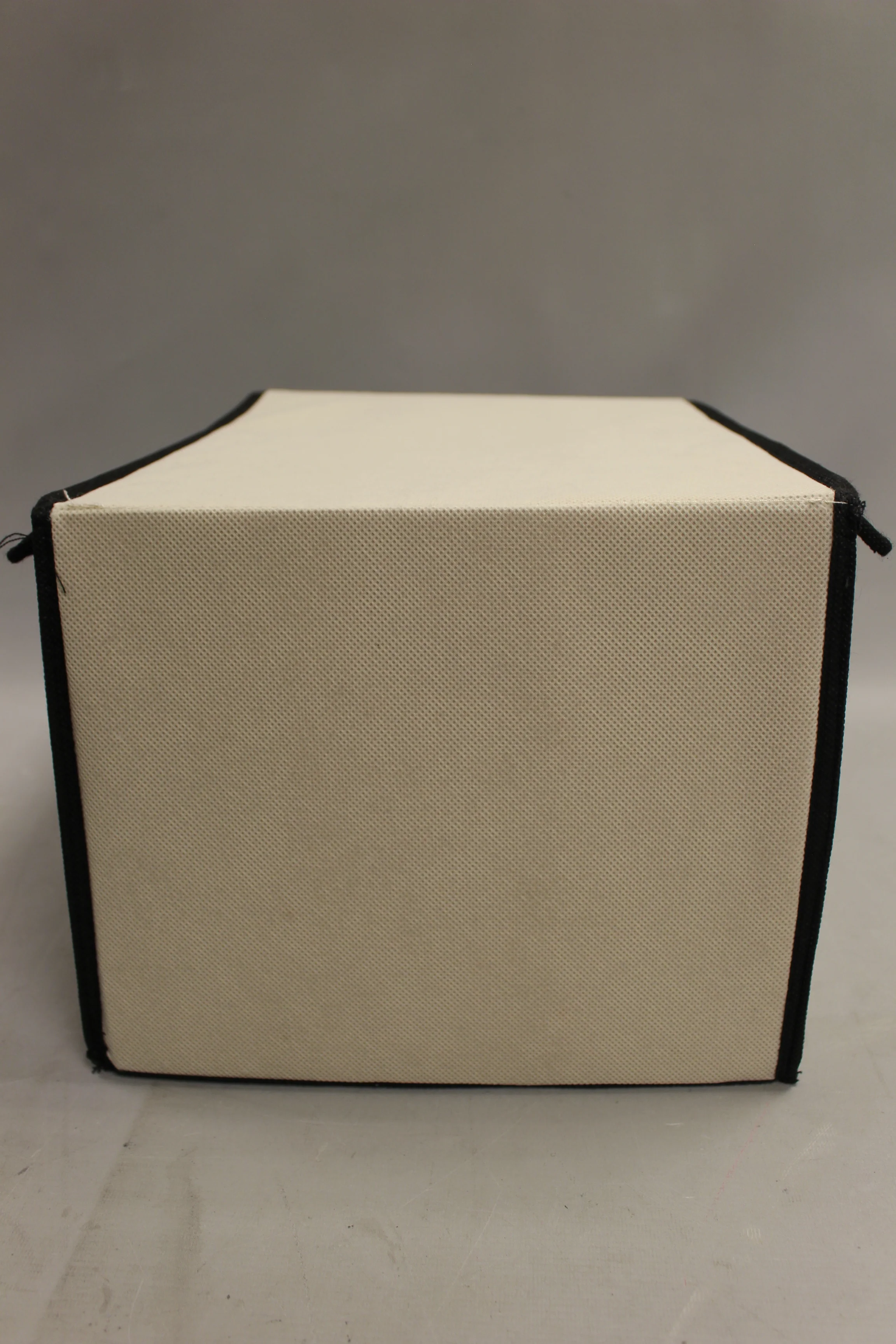 JUNELILY Collapsable Lidded Storage Boxes with Handle - Set of 5 - Used - Image 10