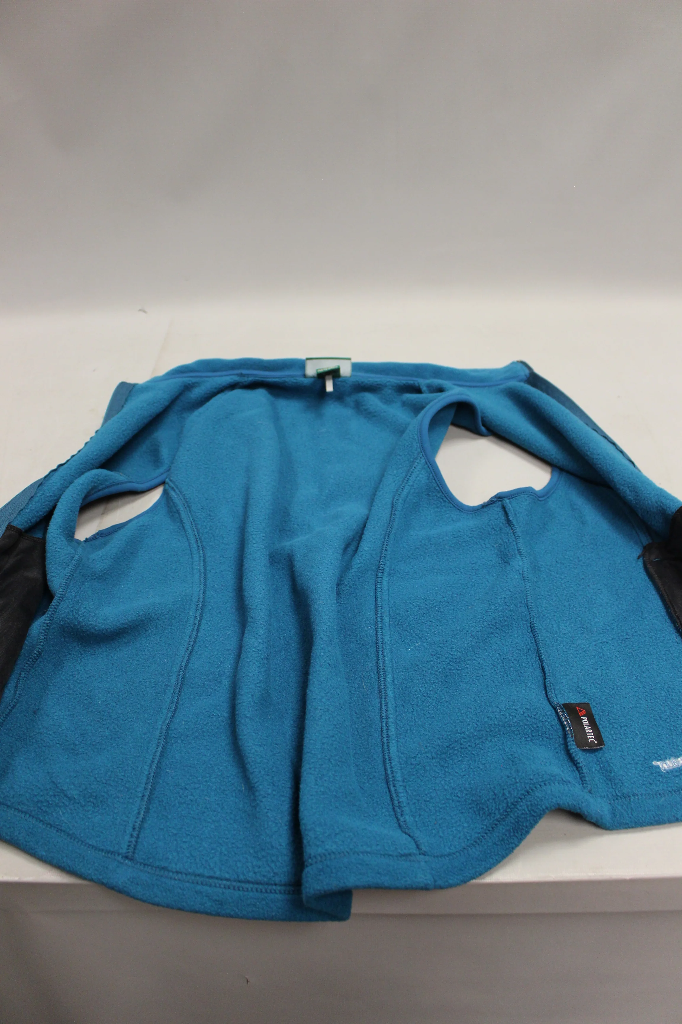 LL Bean Women's Polartec Vest - Med Reg - Blue - Used - Image 10