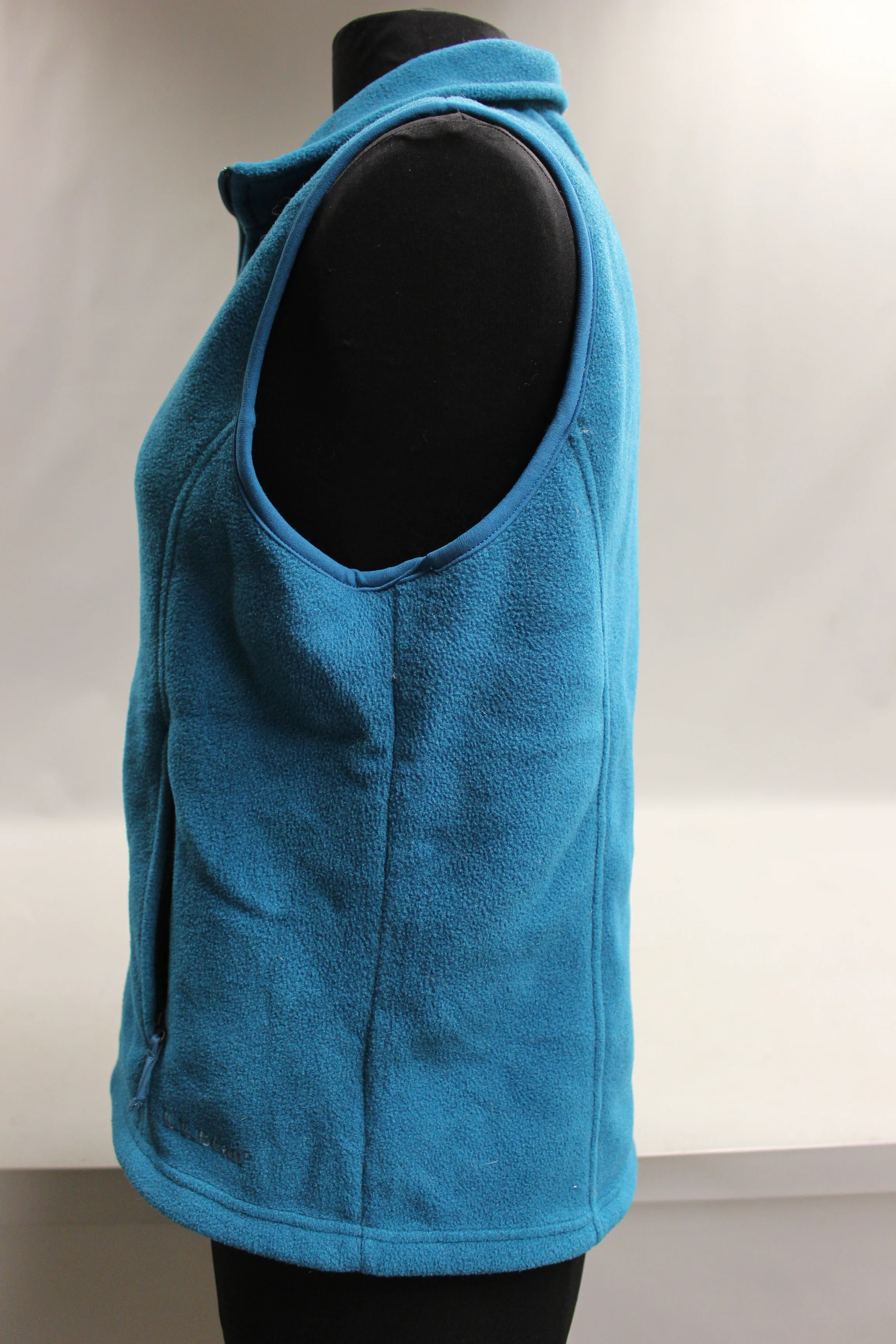 LL Bean Women's Polartec Vest - Med Reg - Blue - Used - Image 4