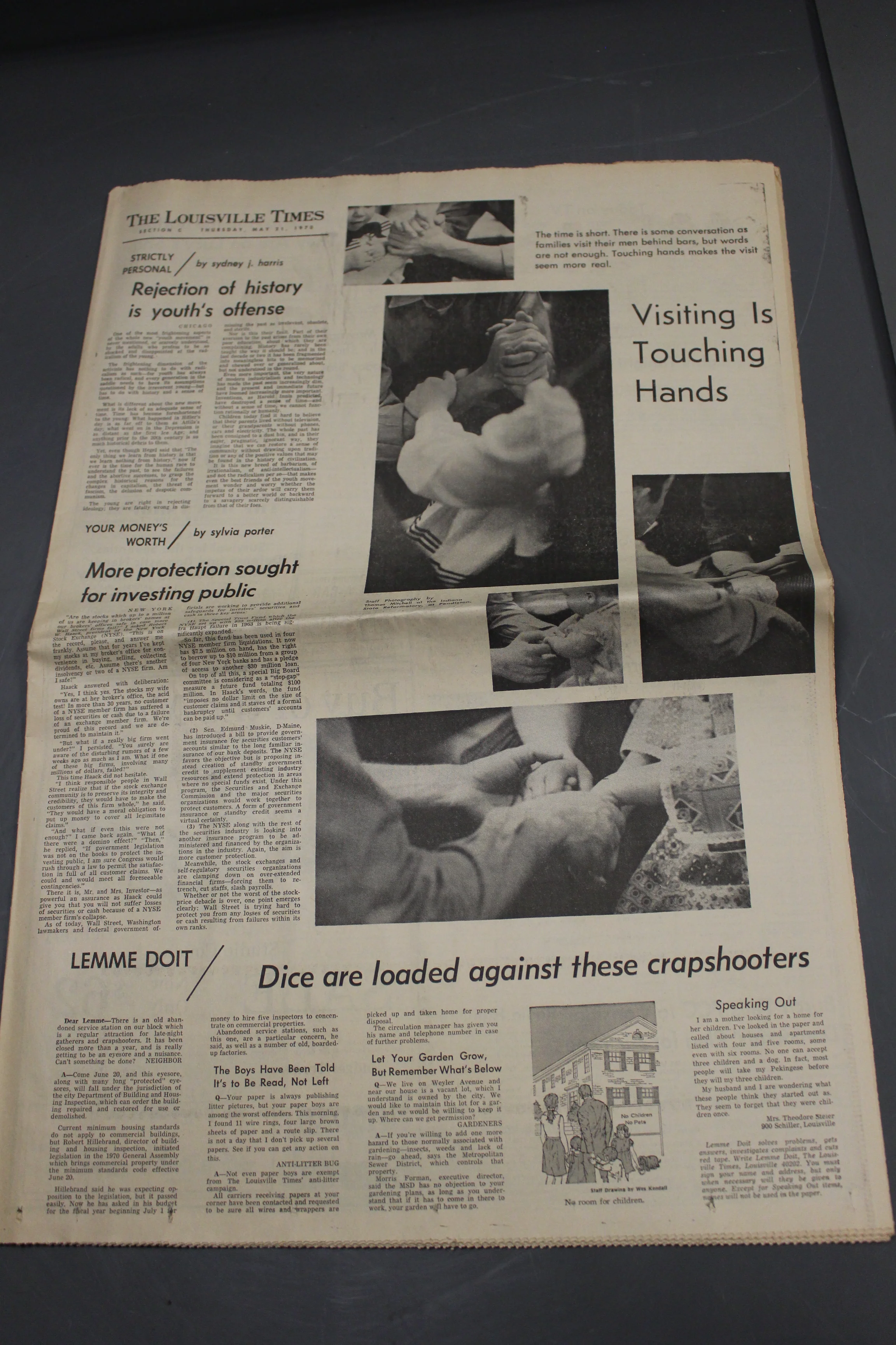 Louisville Times, May 21, 1970, Wall To Wall For Nixon - Image 7