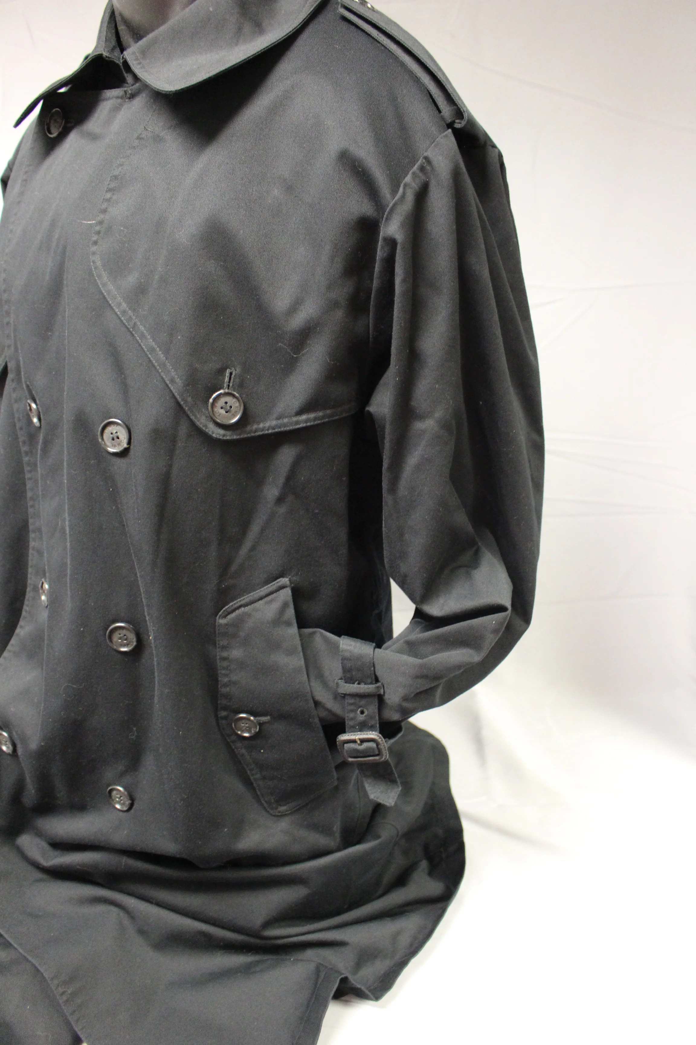 Men's London Fog Towne Trenchcoat = Size: 38 Short - Used - Image 10