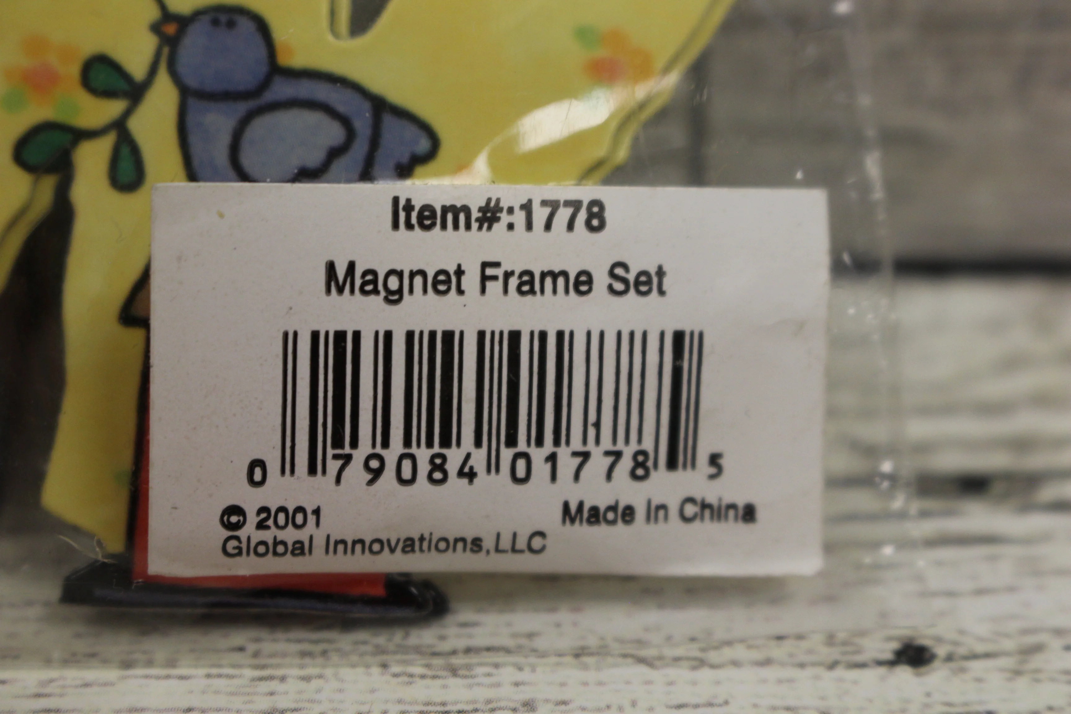 MEOW Shaped Magnet Frame Set - Set of 2 - New - Image 3