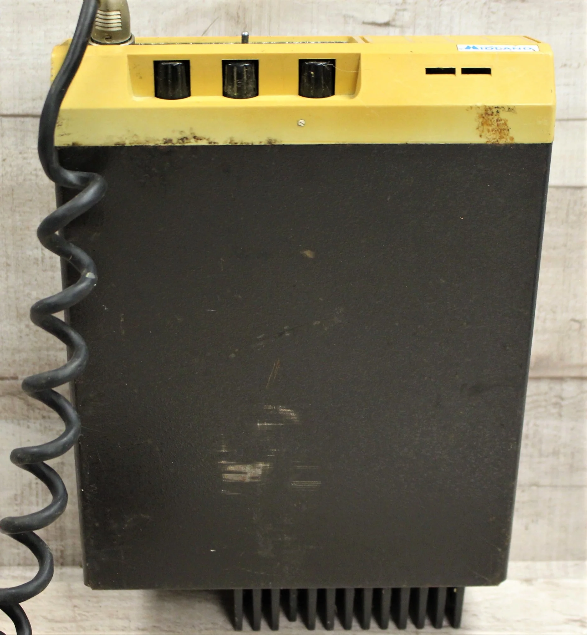 Midland Land Land Mobile Radio with Mic (70-525B) - Used - Image 2
