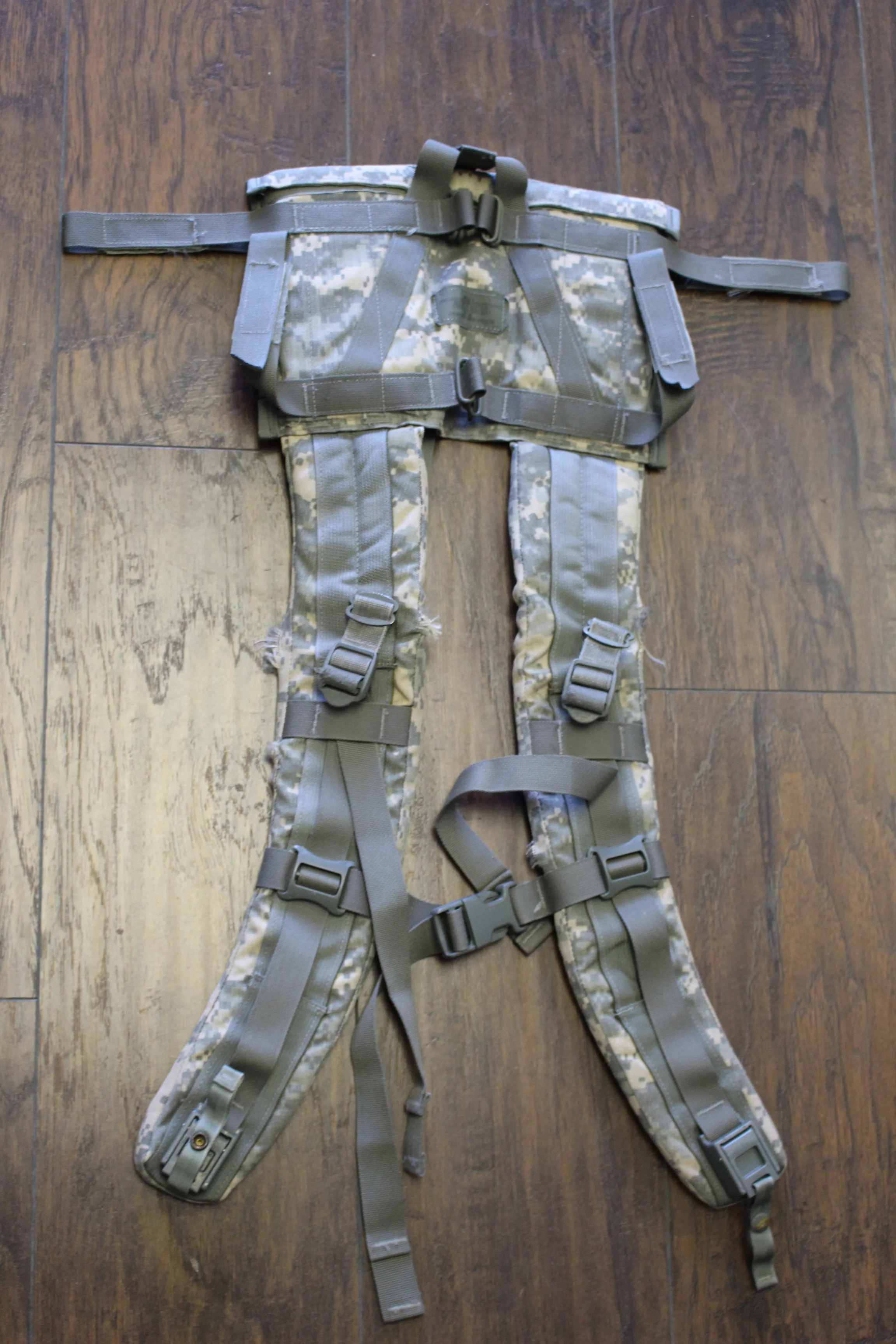 Military Issued Molle II ACU Rucksack Enhanced Frame Shoulder Straps, Grade F - Image 2