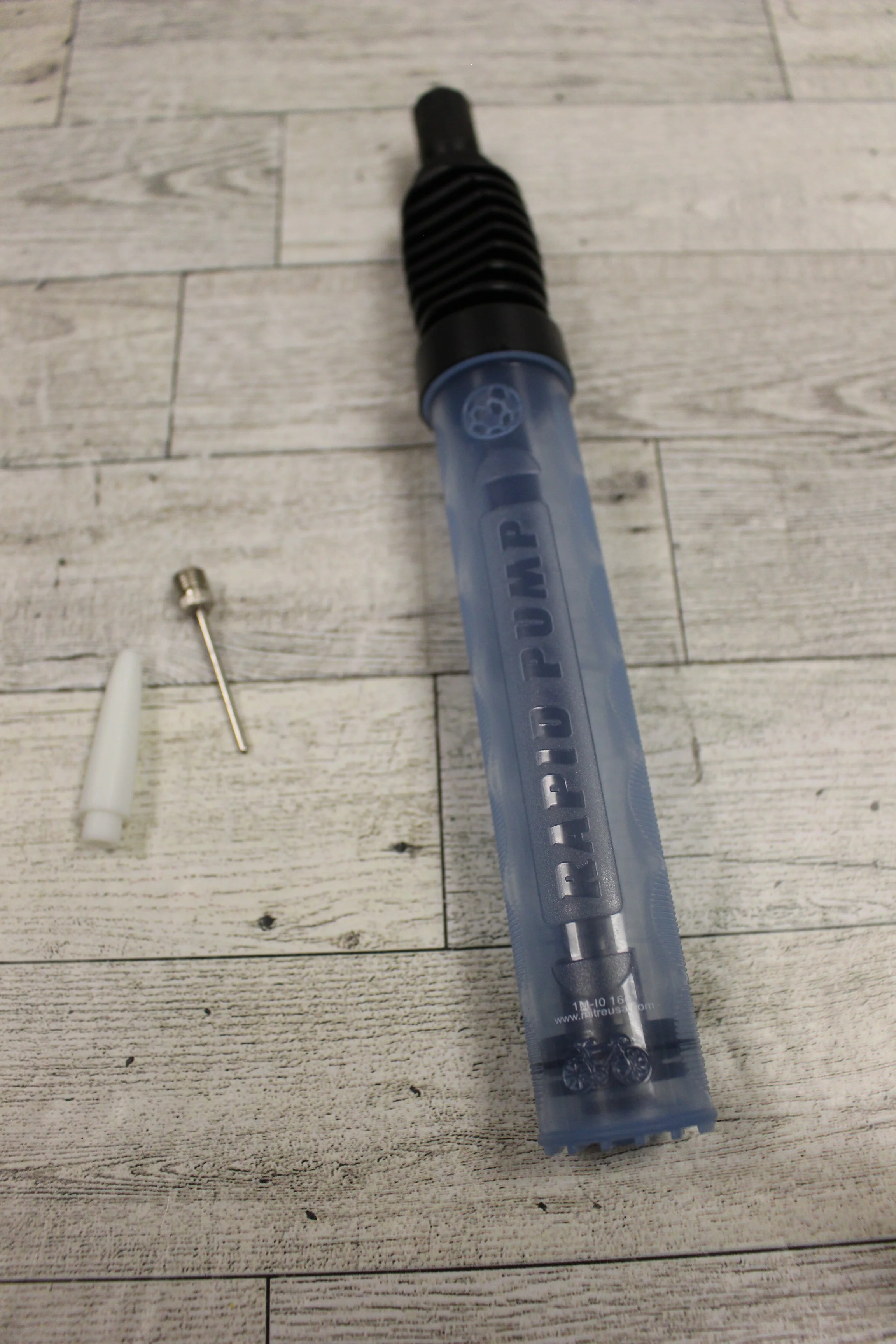 Mitre Dual Action Inflating Pump with Needle - New - Image 5