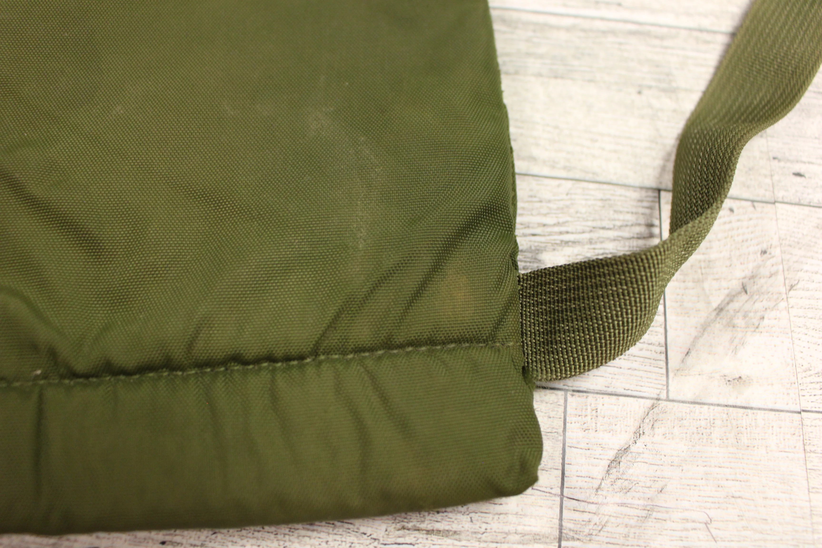 Molle II 3L Hydration System Carrier Pack - OD Green - 8465-01-465-2131 - Used - Image 6