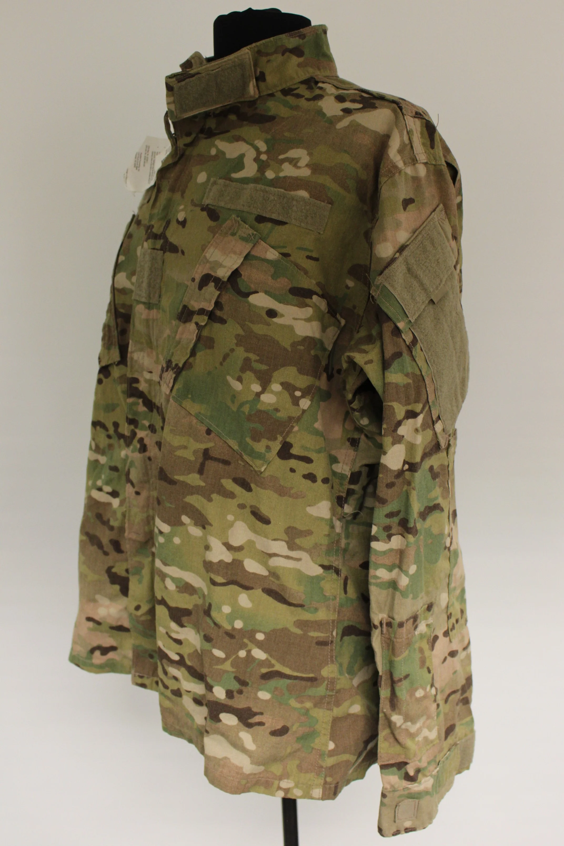 Multicam Army Combat Coat - Medium Short- 8415-01-599-0484 - New - Image 2