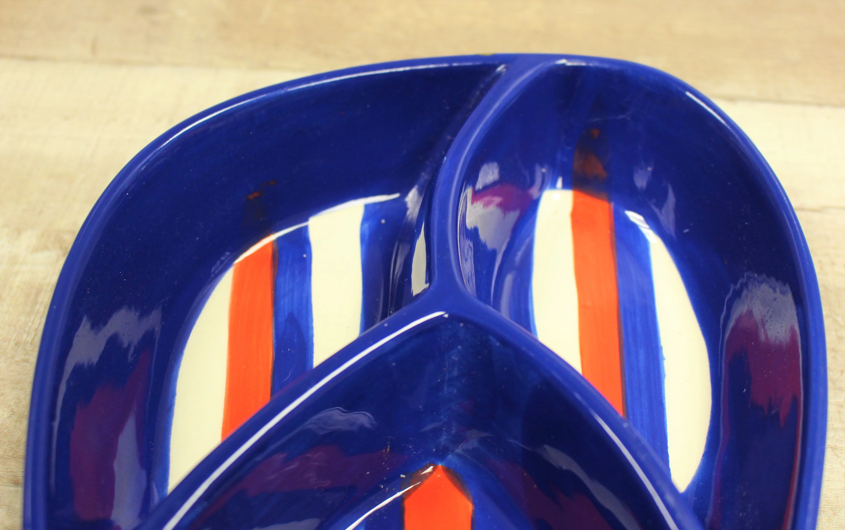 Nantucket Home Flip Flop Serving Dish Tray - Used - Image 2