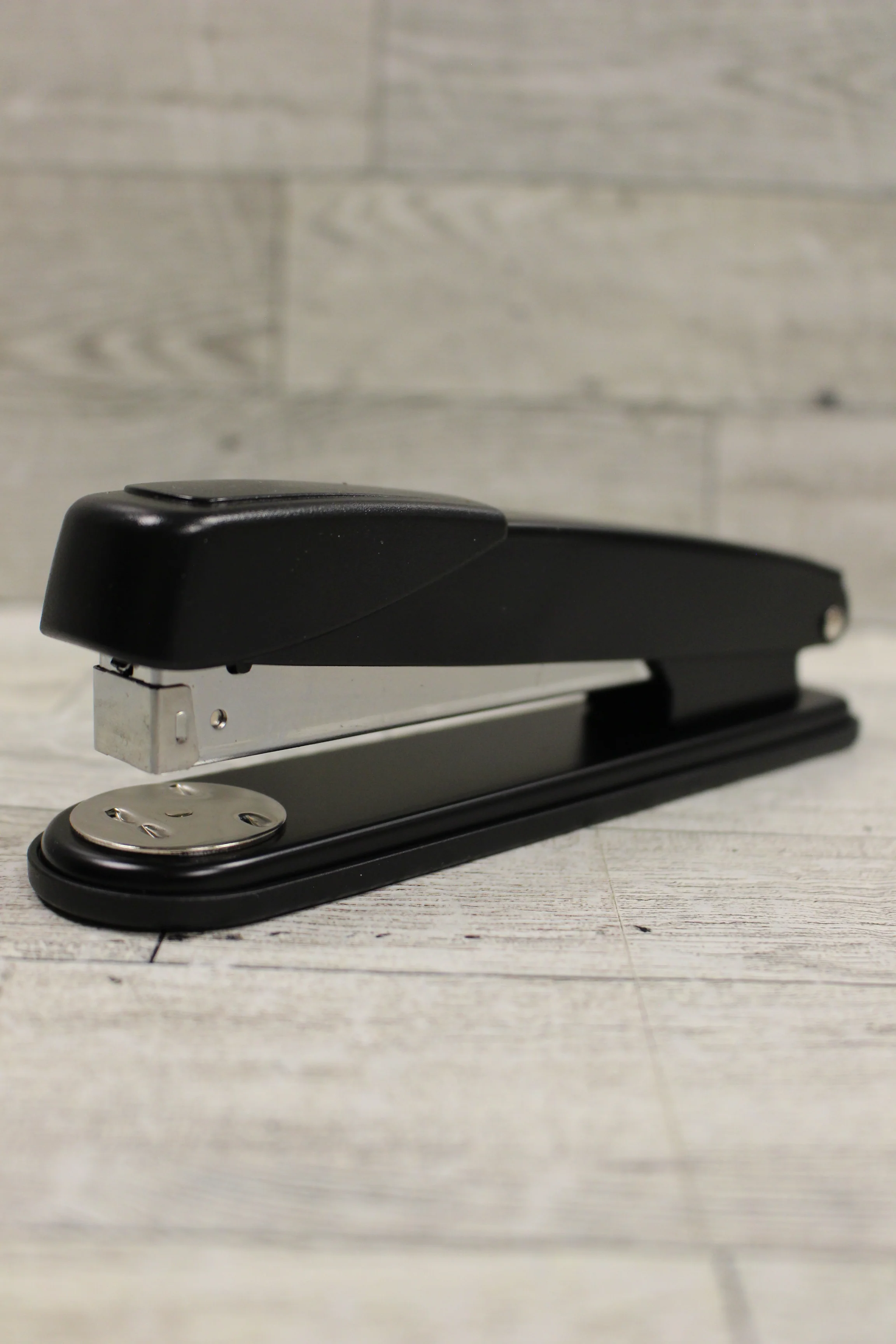 OfficeMax Full Strip Stapler - Standard Stapler- 20 Sheet Capacity - New - Image 2