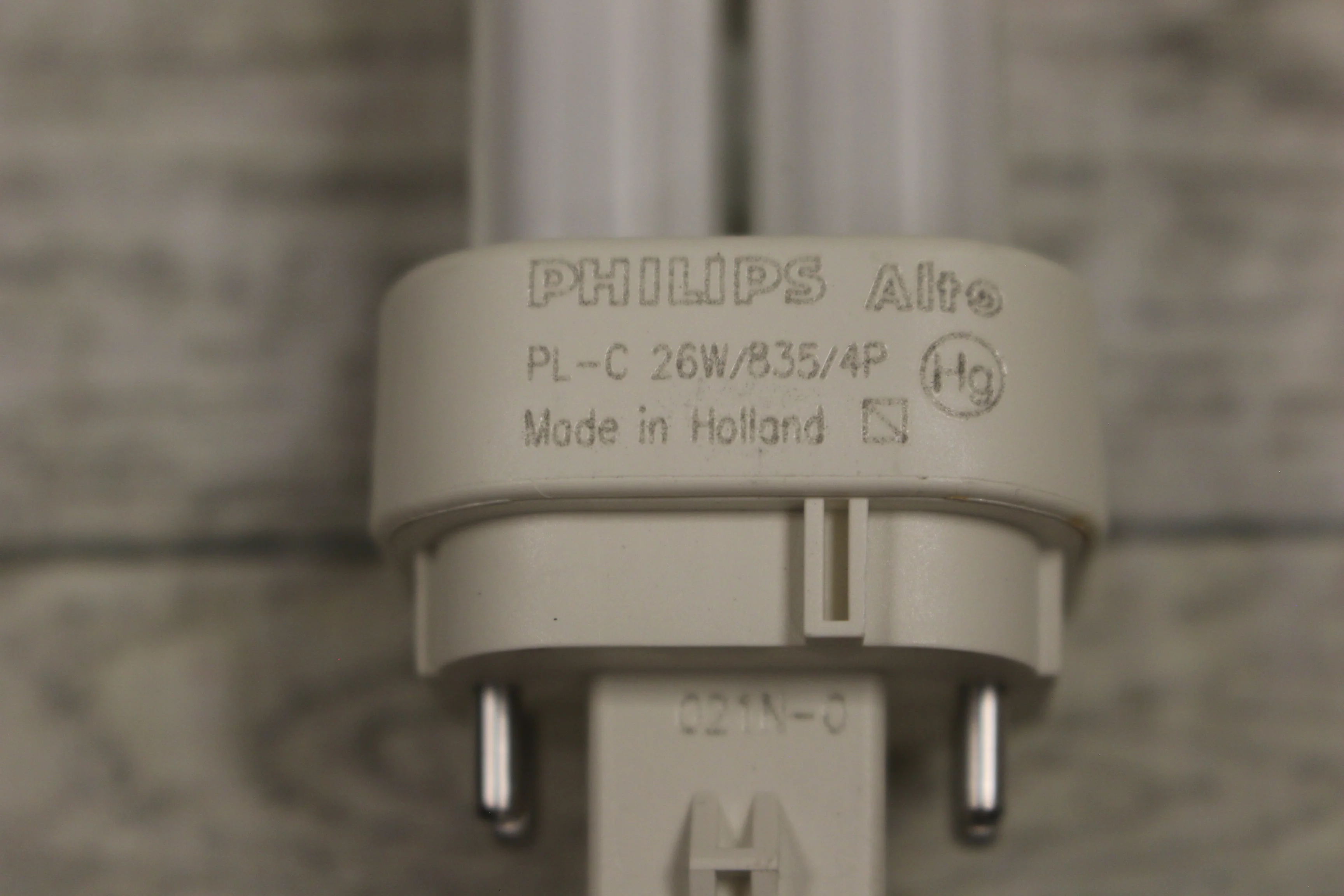 Philips PL-C 26W 4 Pin Fluorescent Light Bulb - New - Image 3