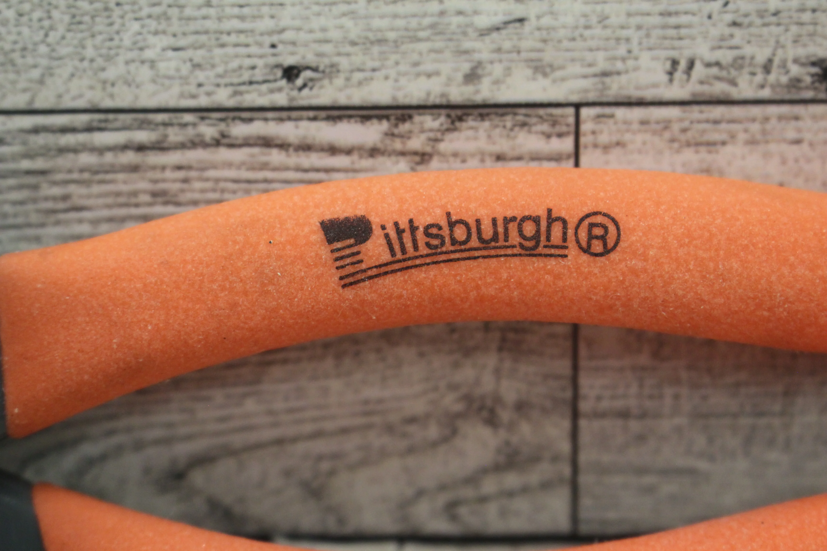 Pittsburgh Heavy Duty 9" Cable /Wire Cutters with Cushion Grip - Used - Image 2