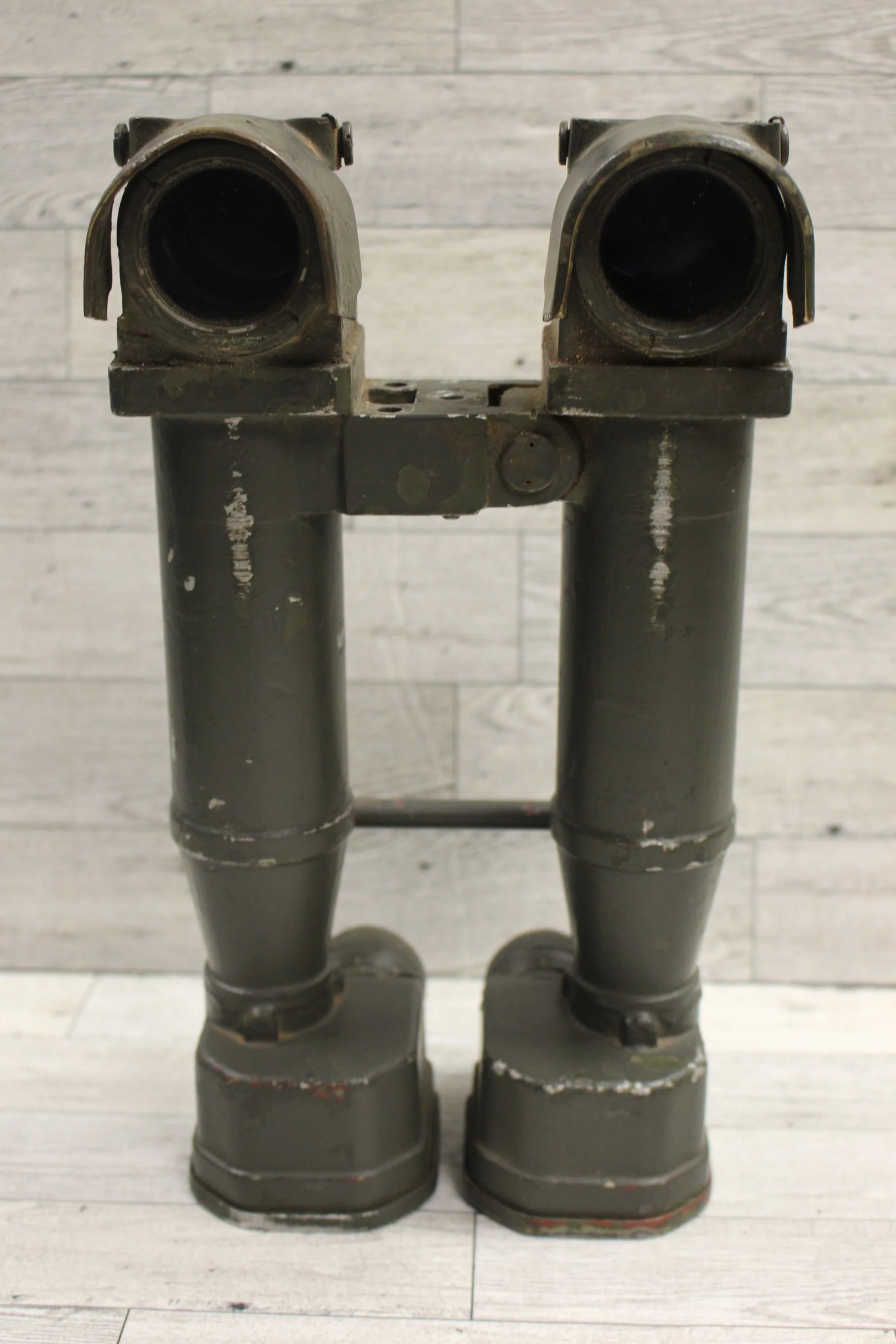 Post WWII British Mark 2 A.F.V. "Tank Commander" Periscopic Binoculars