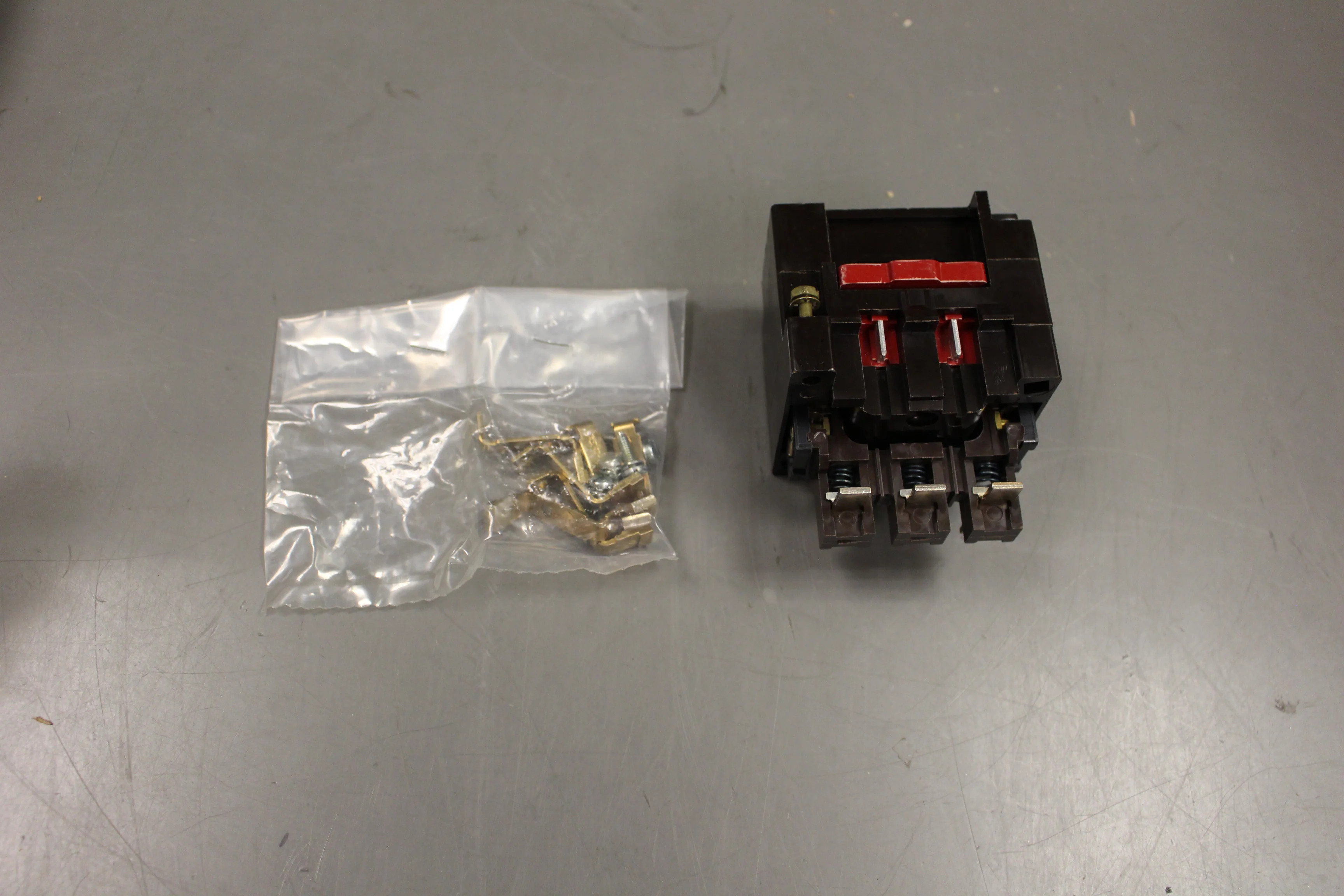 Power Unit Relay, 5945-00-480-7324, C10CXA, New - Image 5