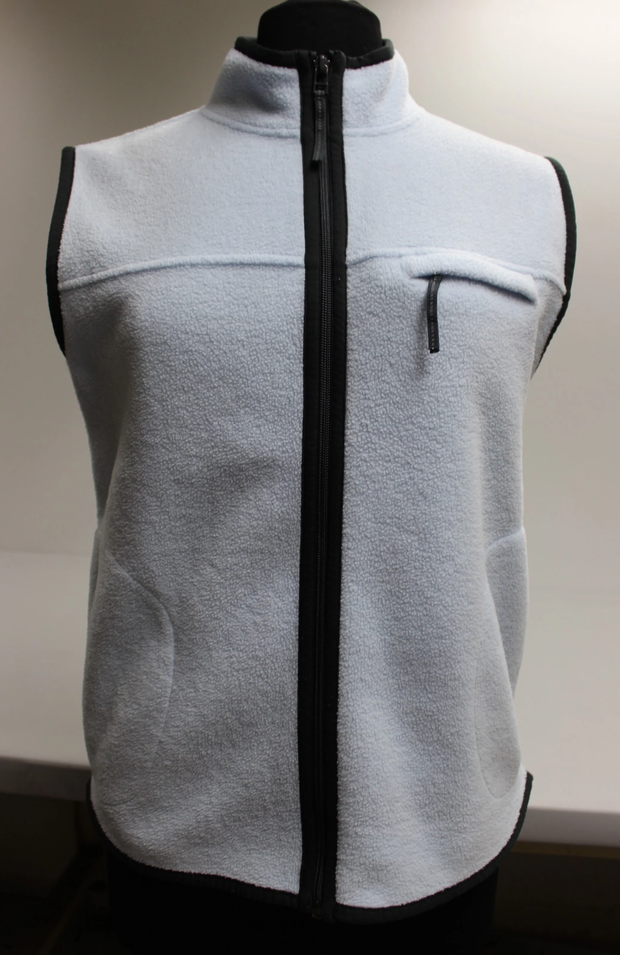 Pro Spirit Women's Light Blue Zip-Up Fleece Vest - Size: XL (16) - Used