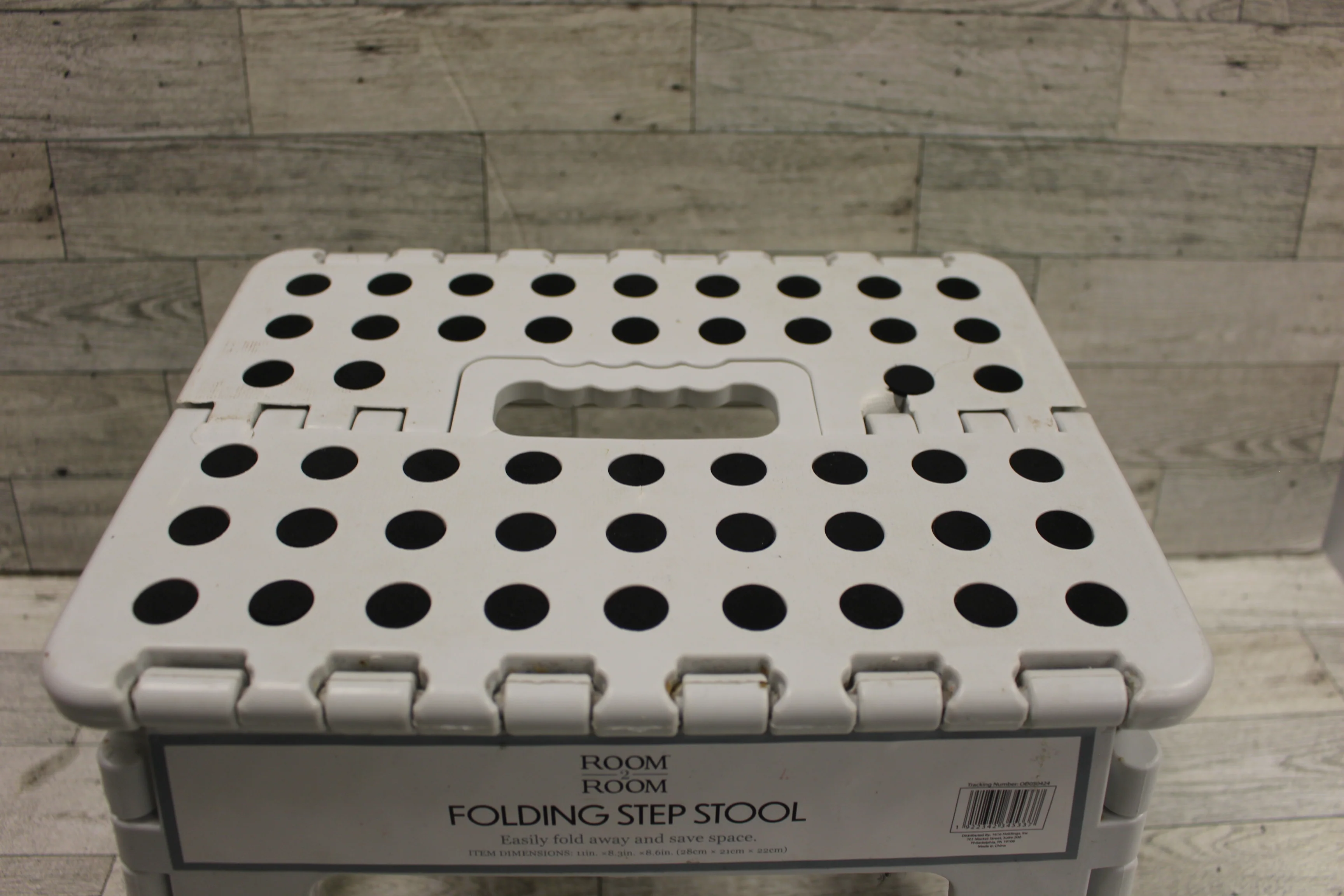 Room 2 Room Folding Step Stool - White - Used - Image 4