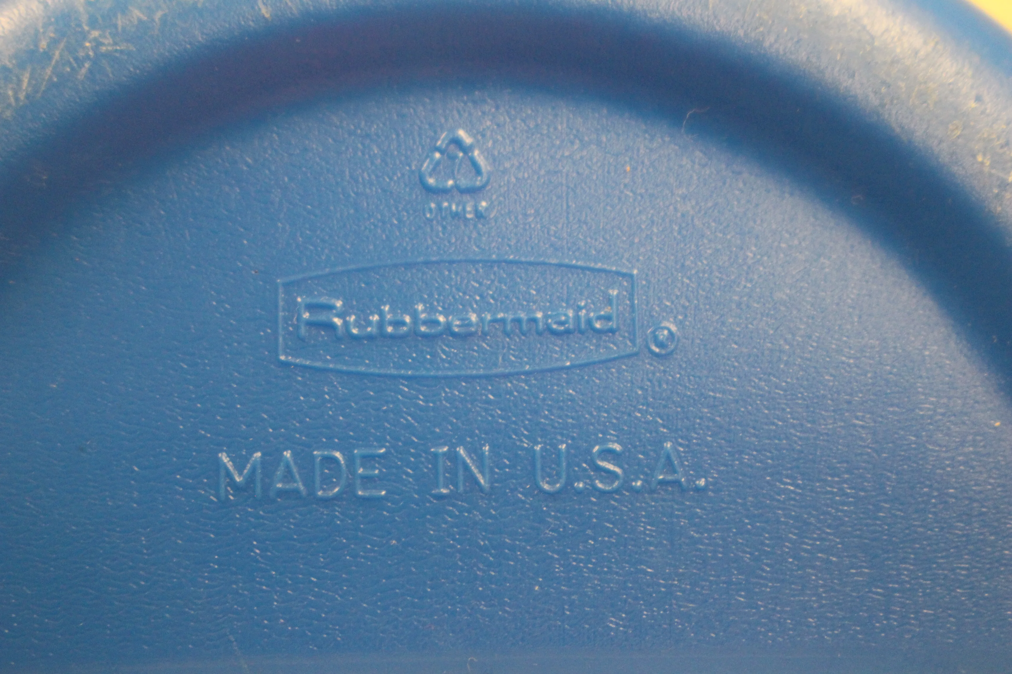 Rubbermaid Half Gallon Water Drink Jug - #154A - Blue/White - Used - Image 8