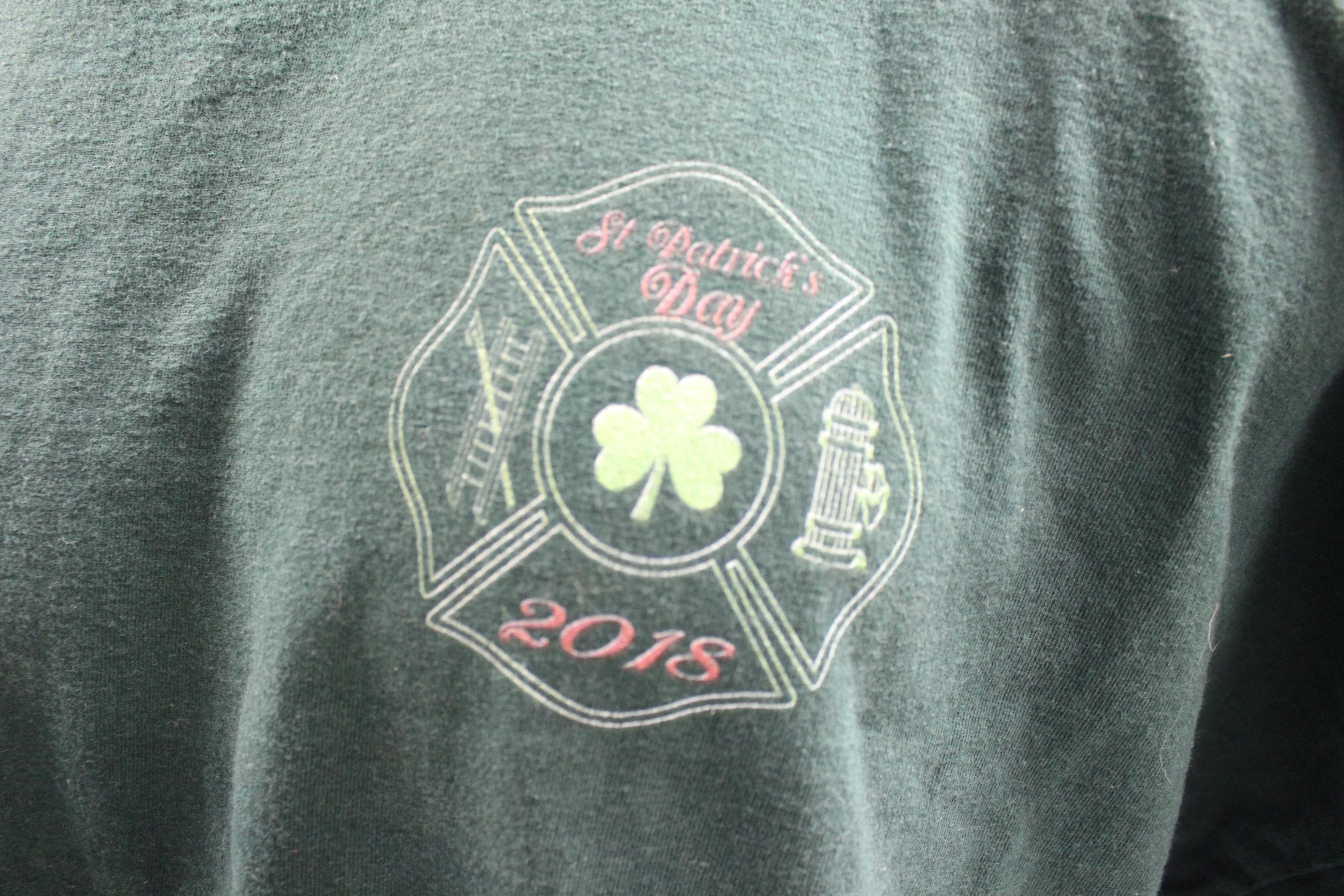 Saint Patrick's Day Brothers Helping Brothers Fire Fighter Size 4XL Shirt -Used - Image 3